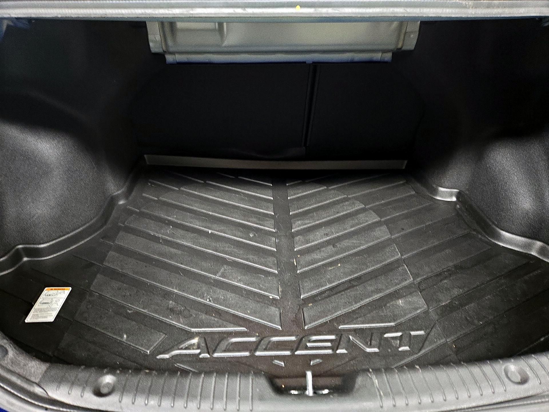 Thumbnail: 2015 Hyundai Accent - 19