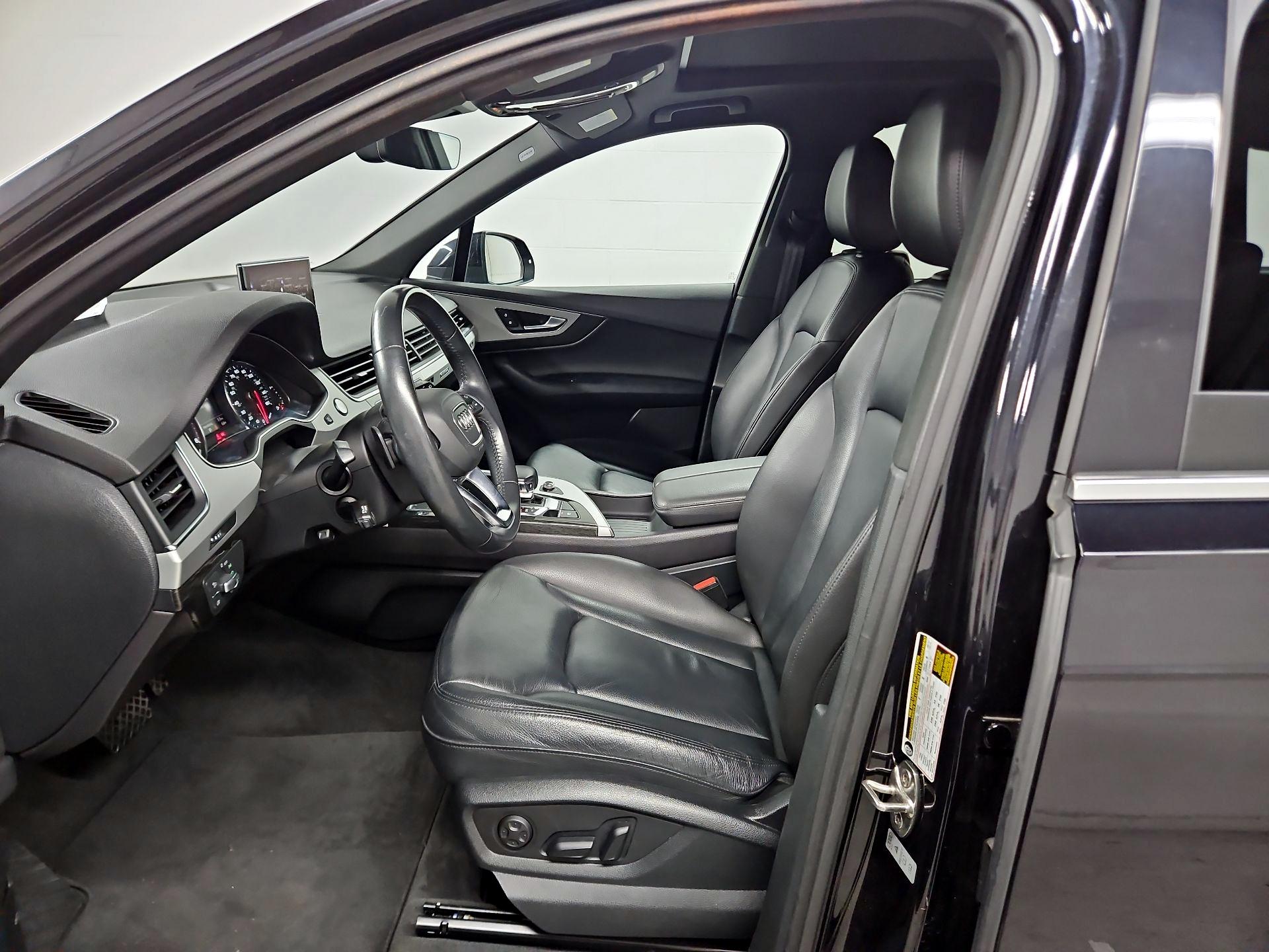 Thumbnail: 2019 Audi Q7 - 11