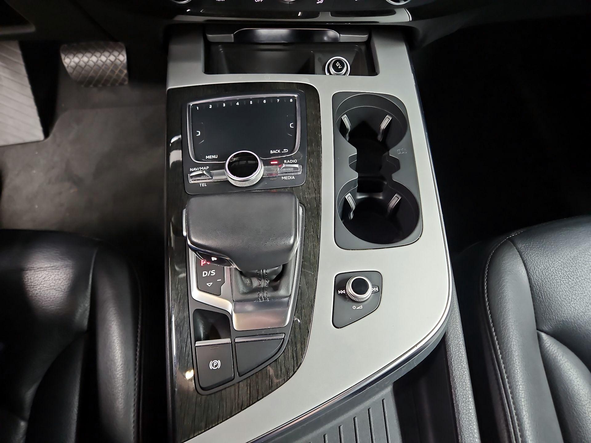 Thumbnail: 2019 Audi Q7 - 18