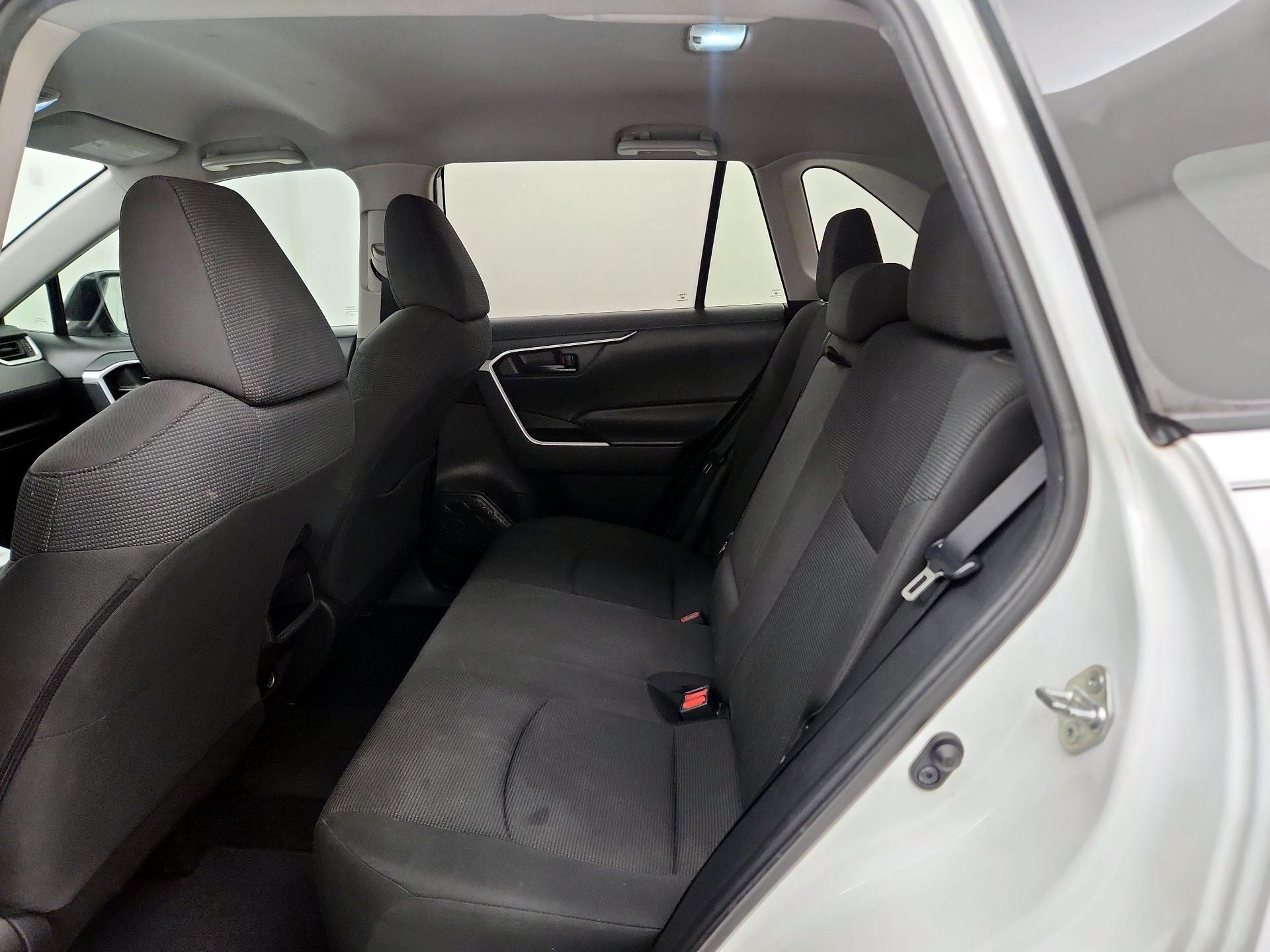 Thumbnail: 2020 Toyota RAV4 - 19