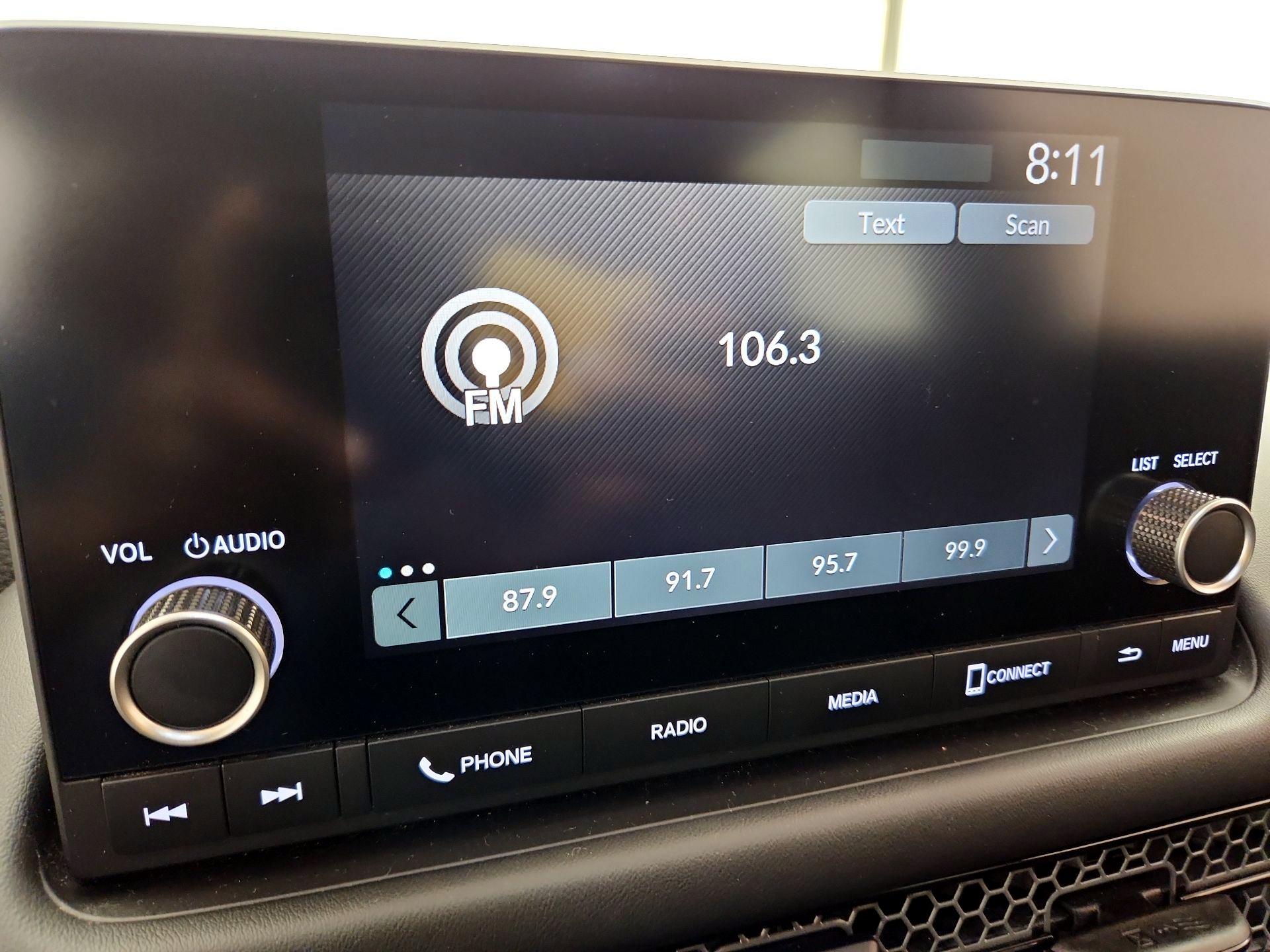 Thumbnail: 2023 Honda HR-V - 15