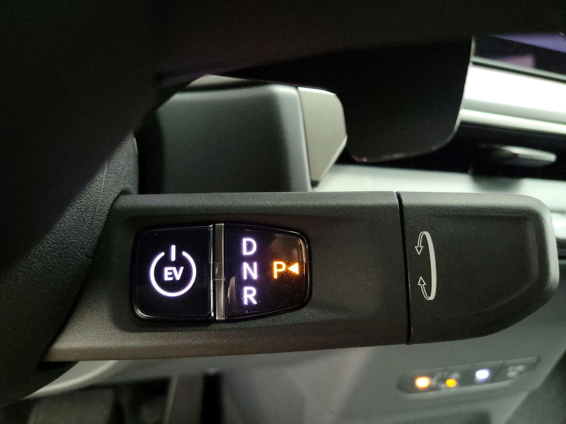 Thumbnail: 2026 Kia EV9 - 18