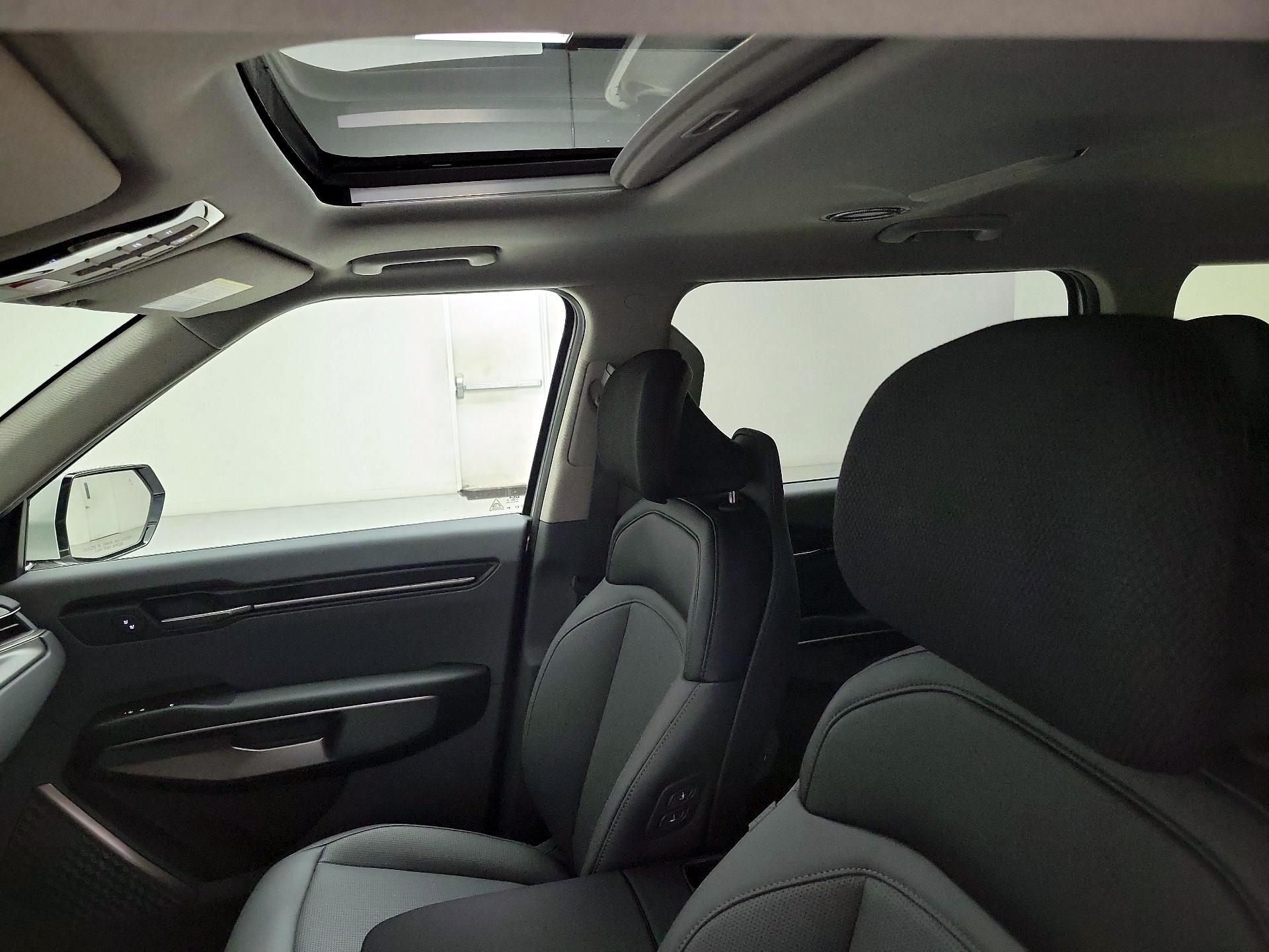 Thumbnail: 2026 Kia EV9 - 20