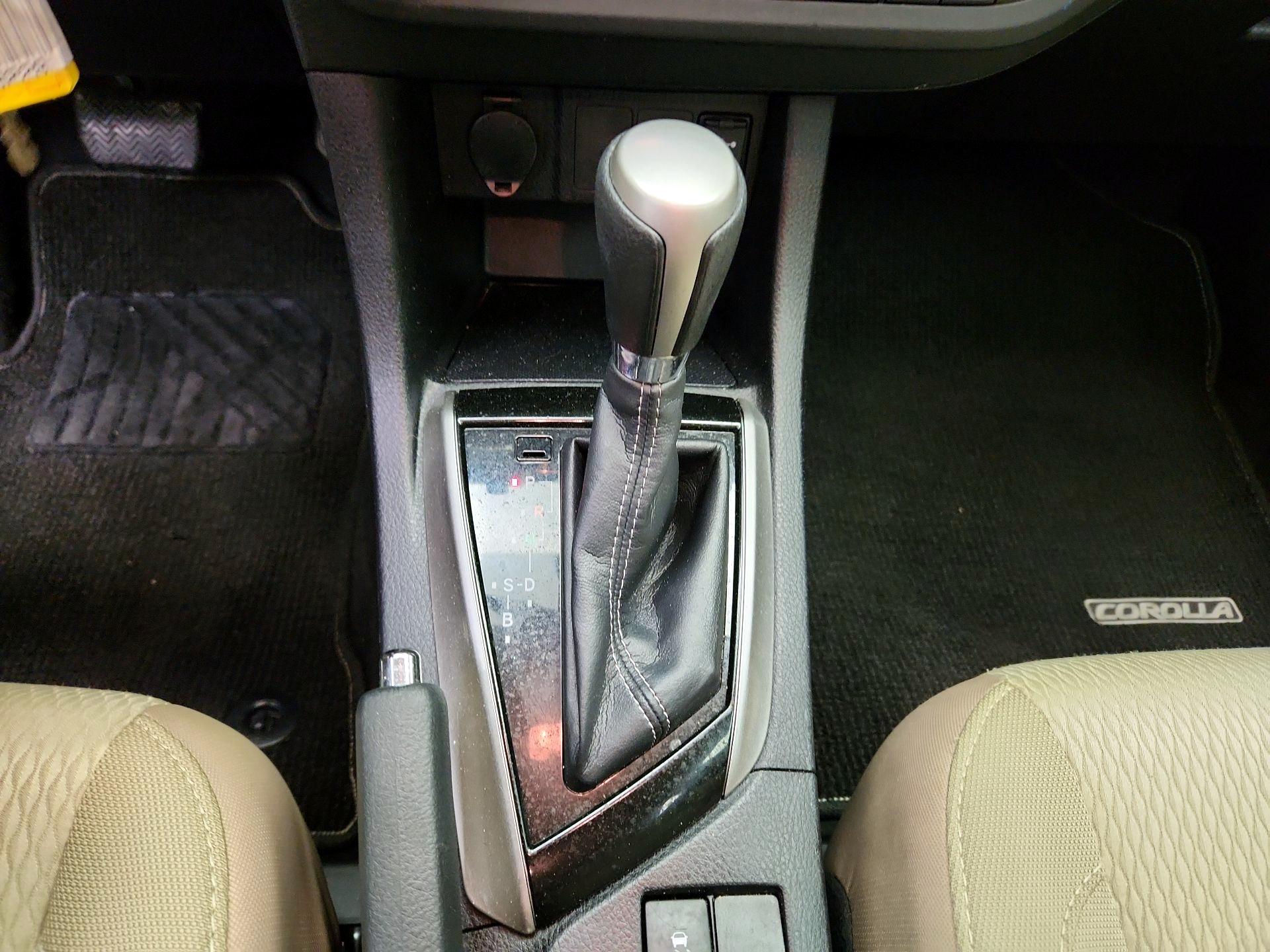 Thumbnail: 2016 Toyota Corolla - 17