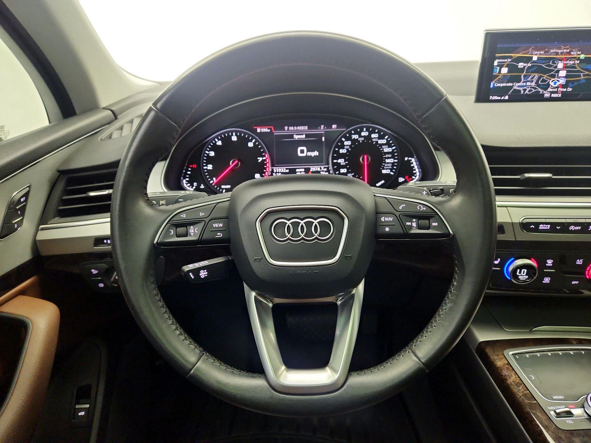 Thumbnail: 2019 Audi Q7 - 10