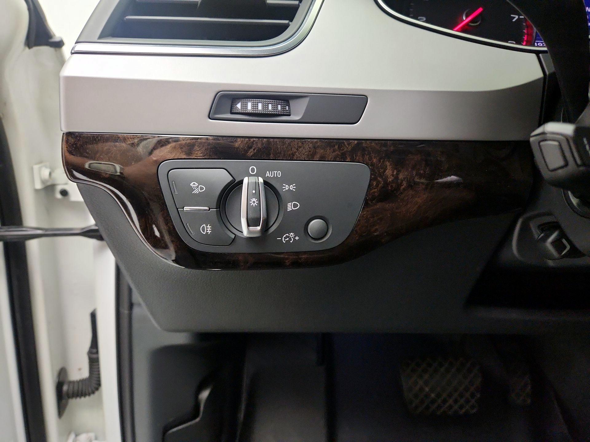 Thumbnail: 2019 Audi Q7 - 13