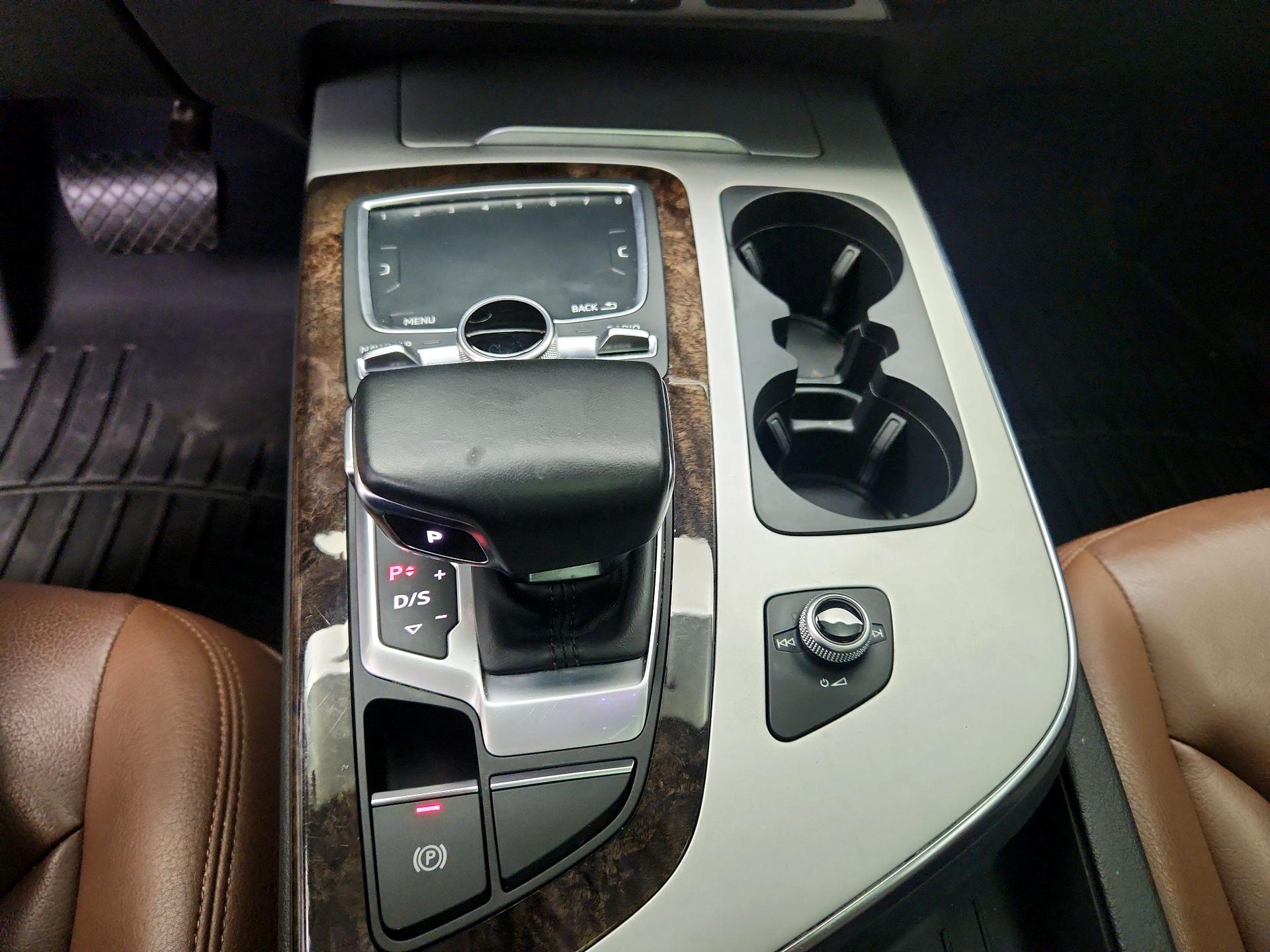 Thumbnail: 2019 Audi Q7 - 18