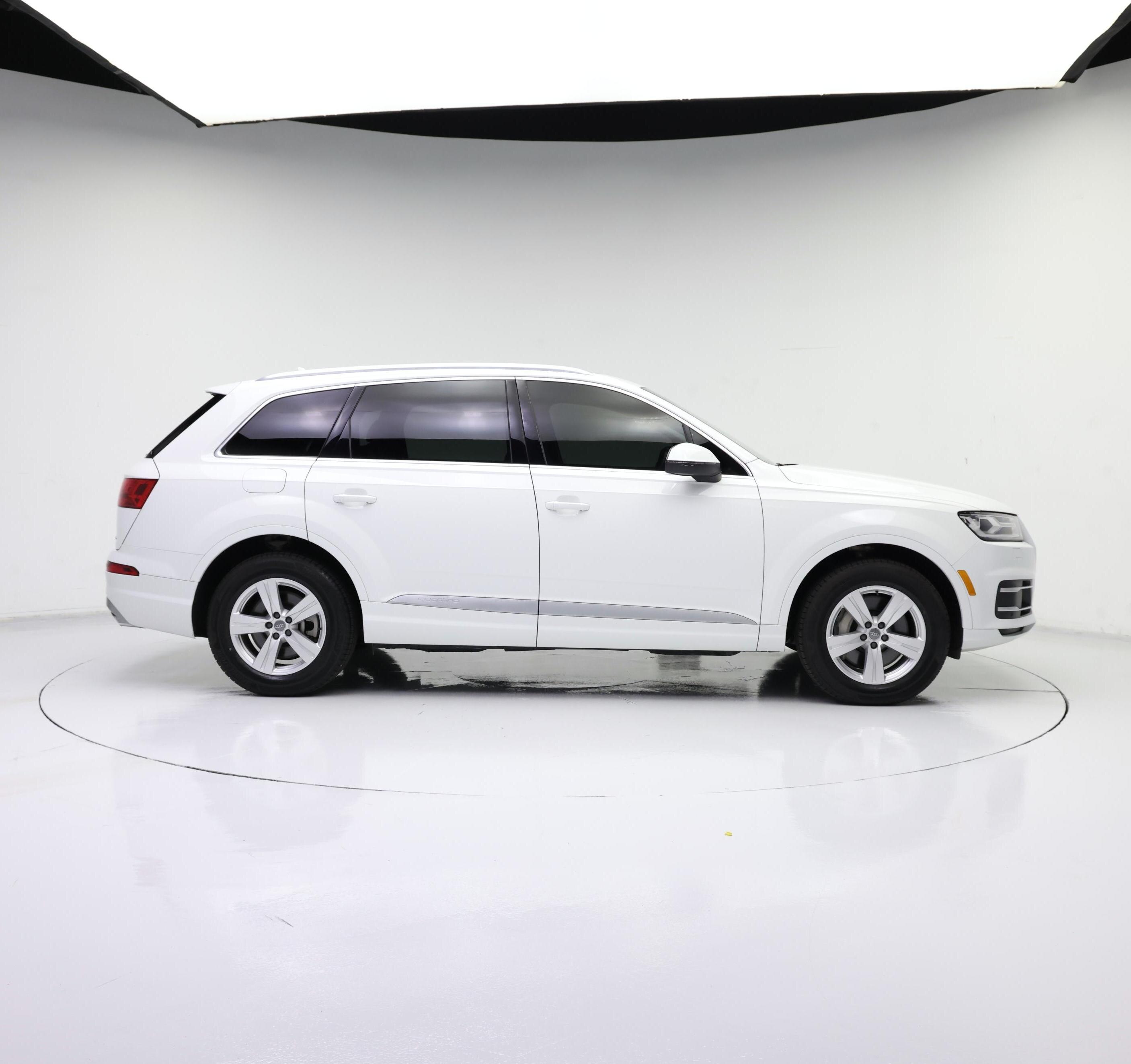 Thumbnail: 2019 Audi Q7 - 7