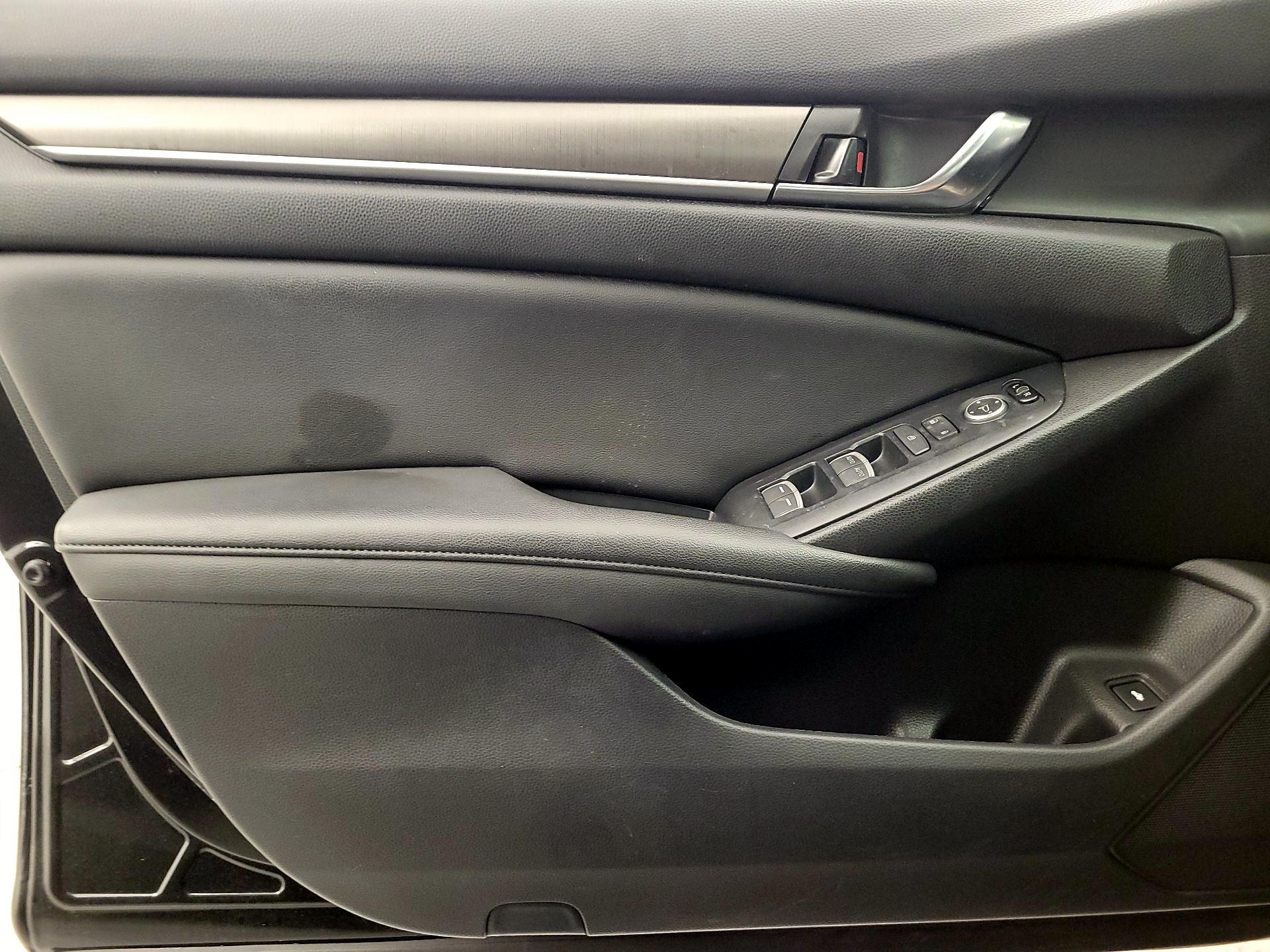 Thumbnail: 2020 Honda Accord - 12