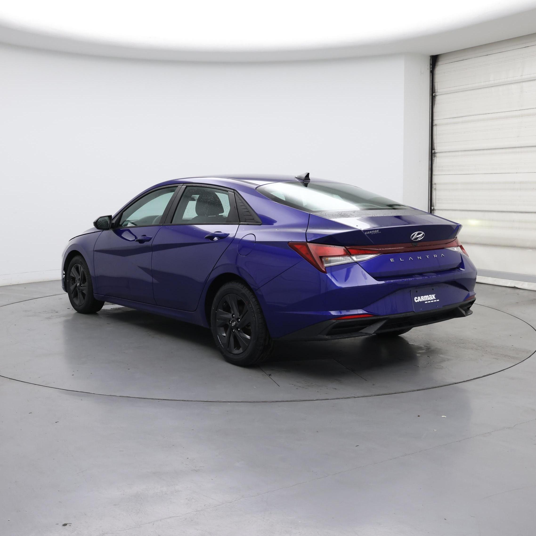 Thumbnail: 2022 Hyundai Elantra - 2