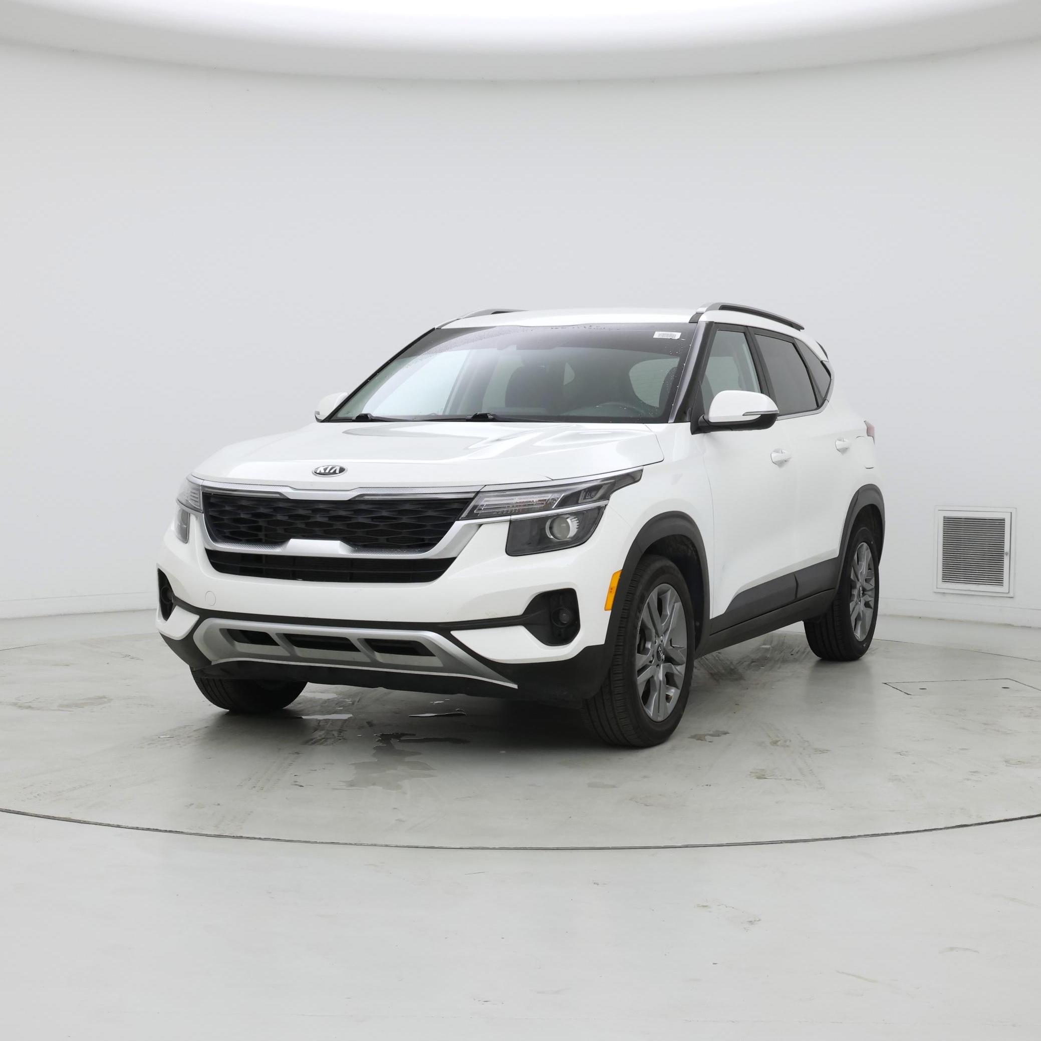 Thumbnail: 2021 Kia Seltos - 4