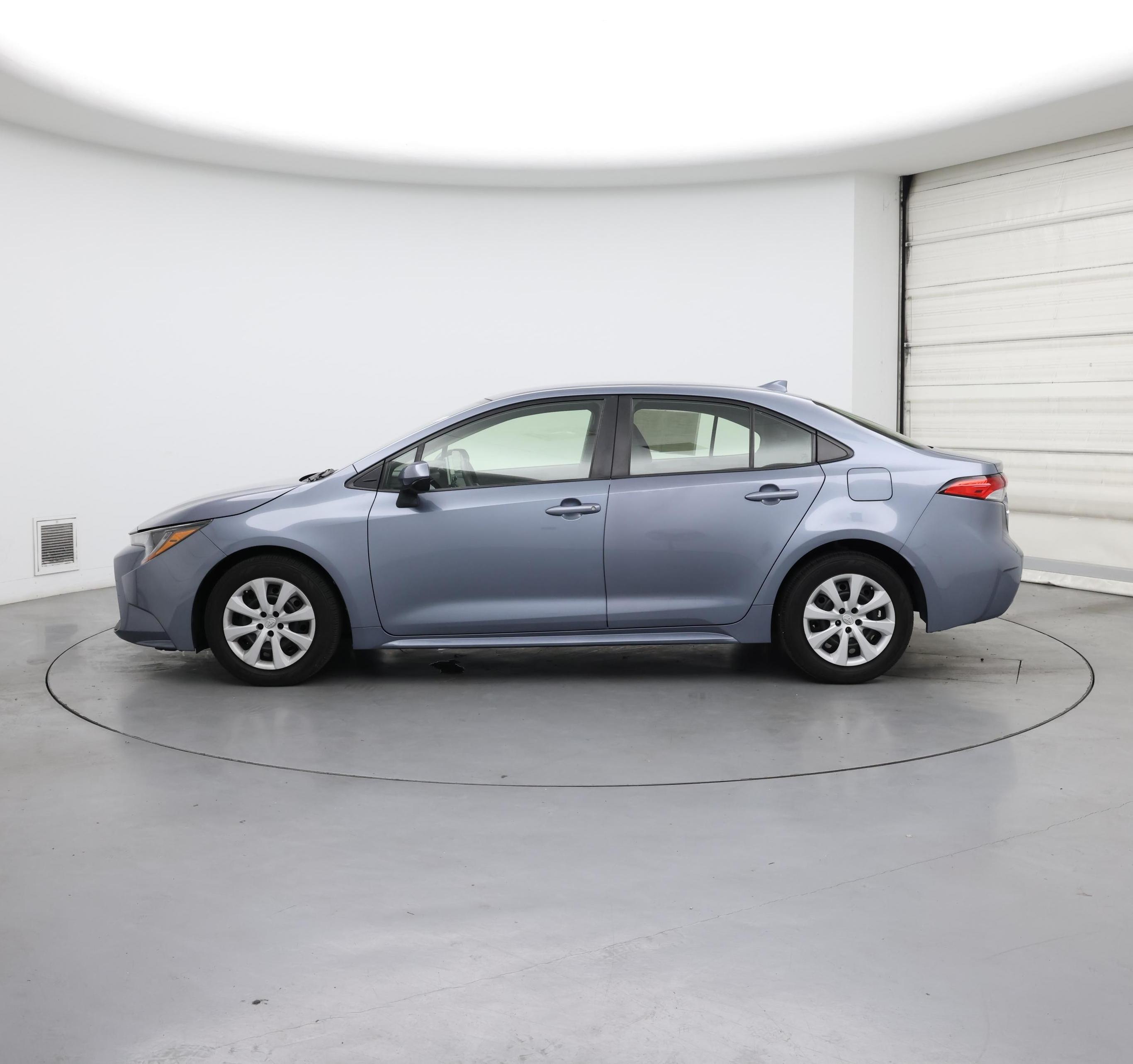 Thumbnail: 2021 Toyota Corolla - 3