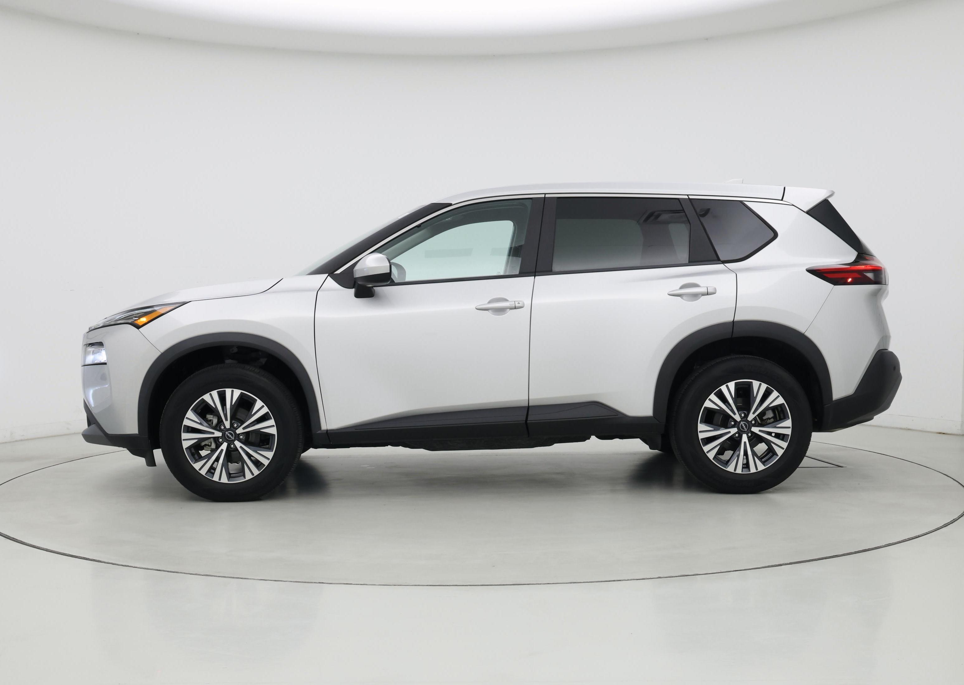 Thumbnail: 2023 Nissan Rogue - 3