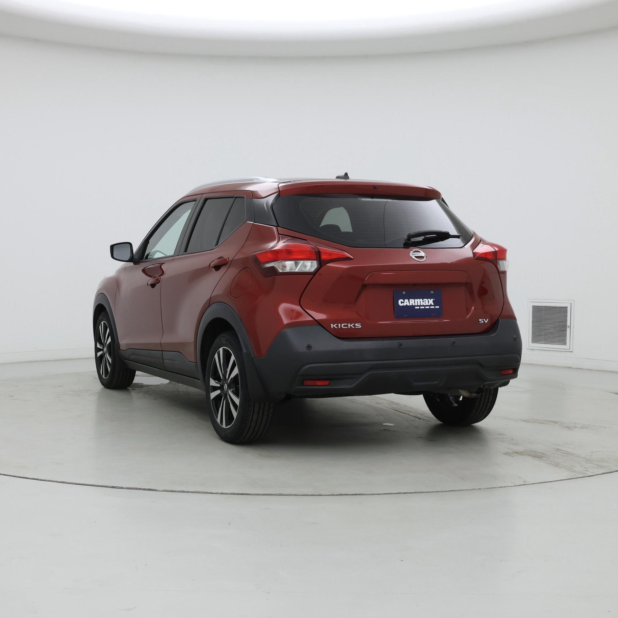 Thumbnail: 2020 Nissan Kicks - 2