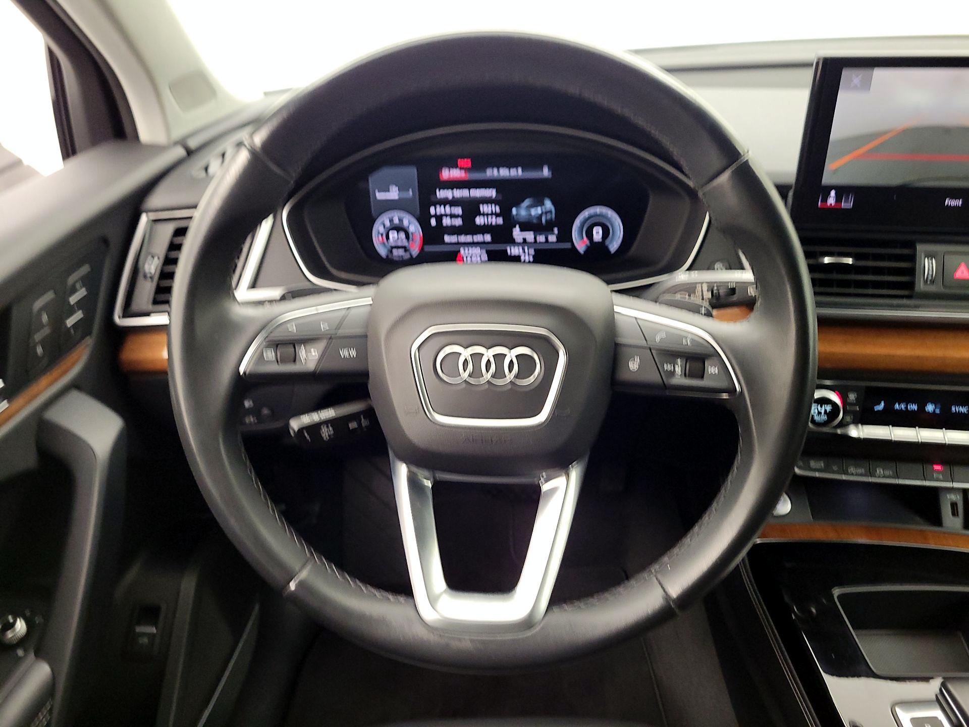 Thumbnail: 2023 Audi Q5 - 10