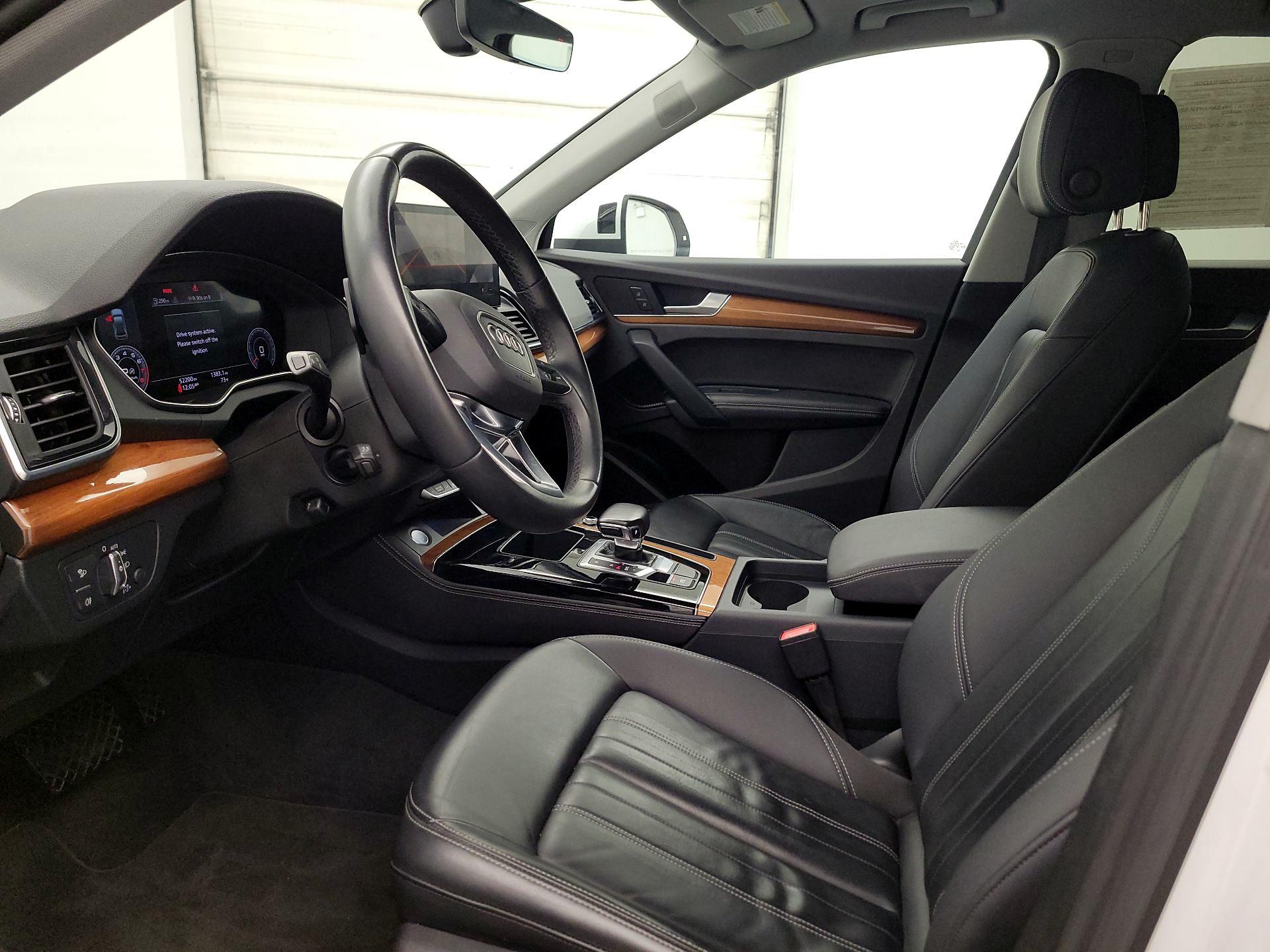Thumbnail: 2023 Audi Q5 - 11