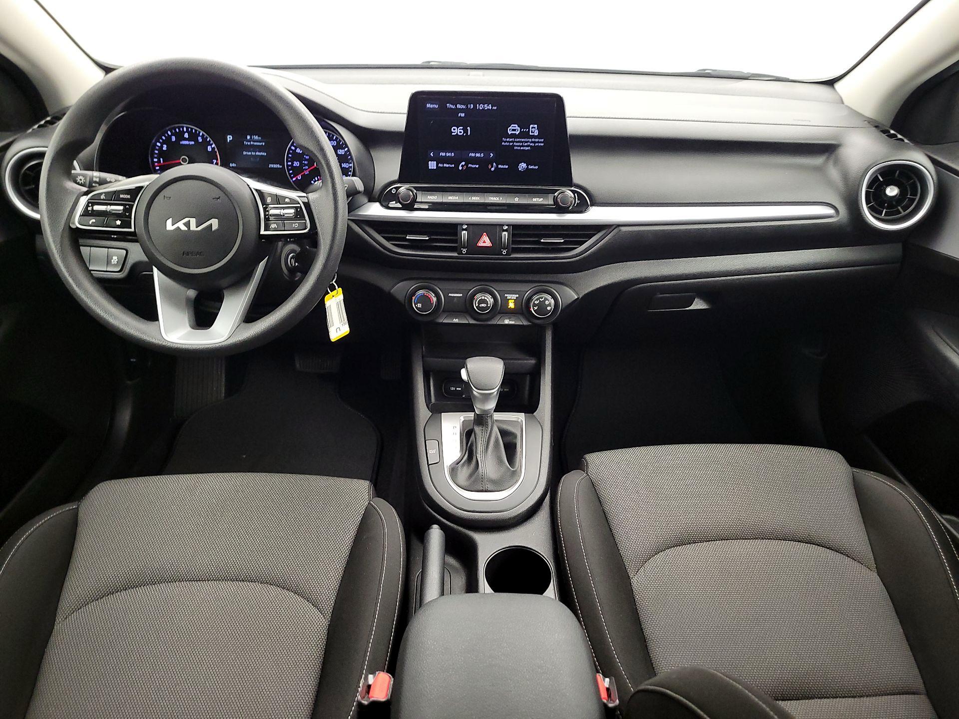 Thumbnail: 2023 Kia Forte - 9