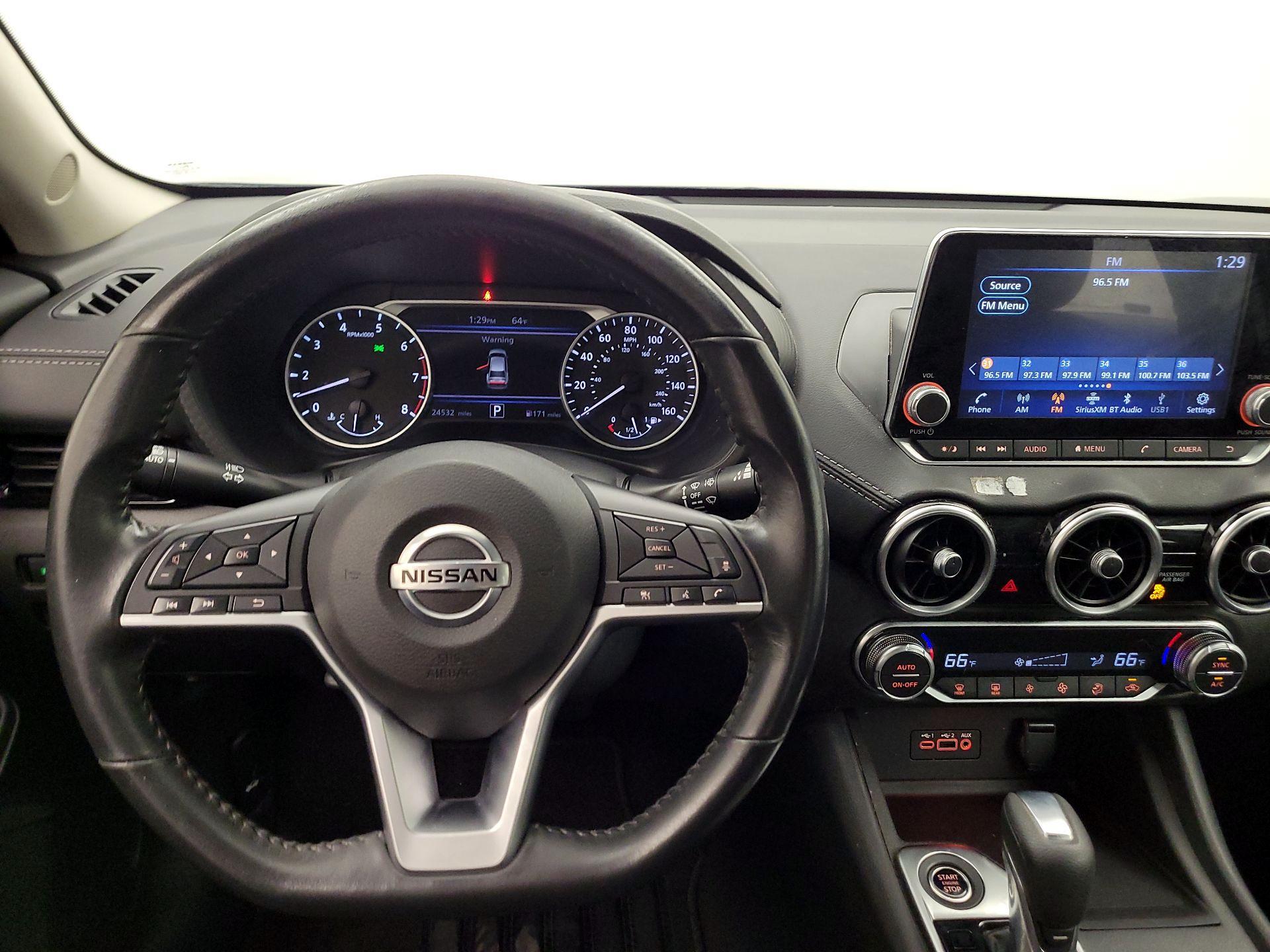 Thumbnail: 2021 Nissan Sentra - 10