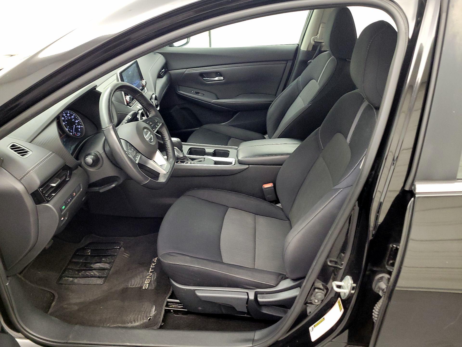 Thumbnail: 2021 Nissan Sentra - 11
