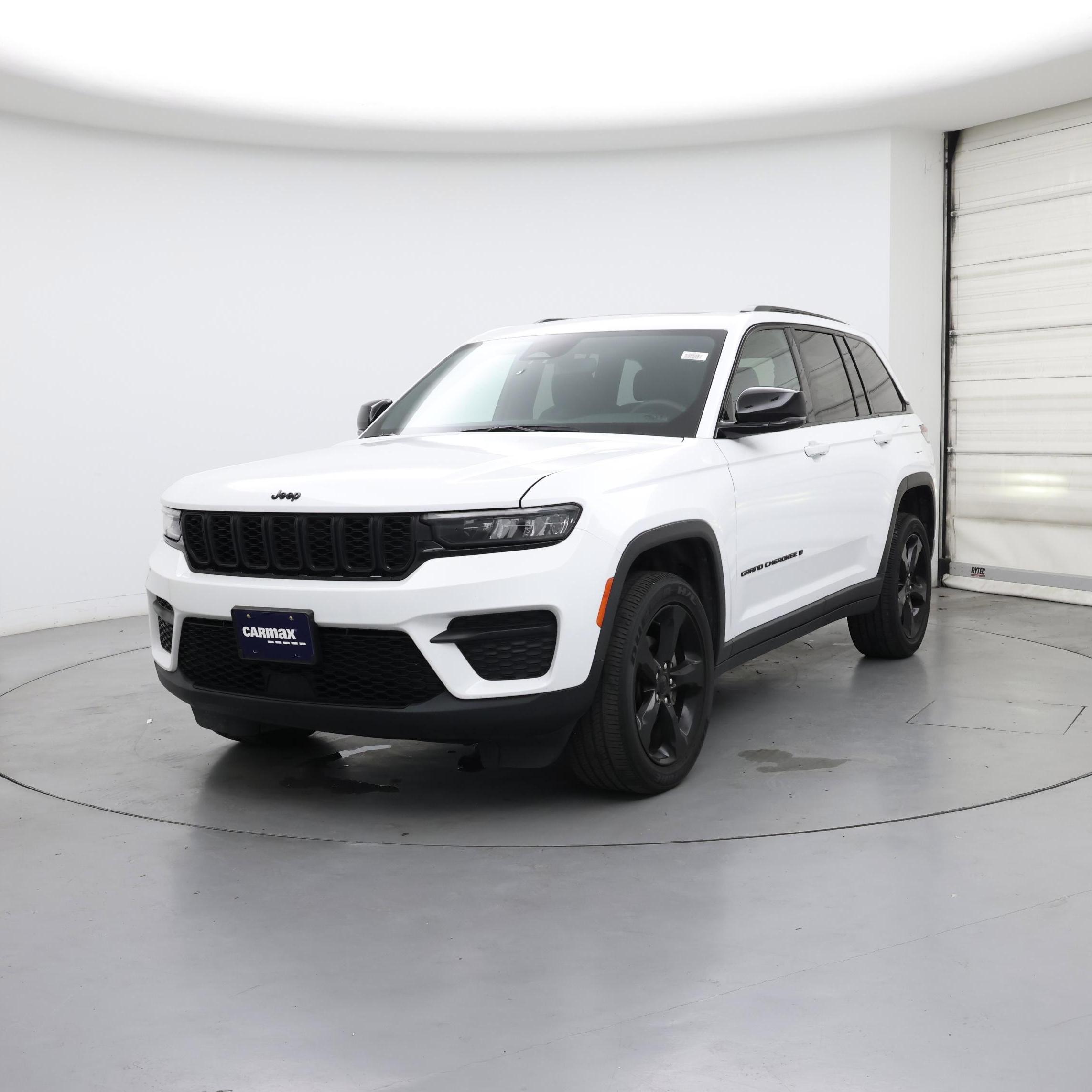 Thumbnail: 2023 Jeep Grand Cherokee - 4