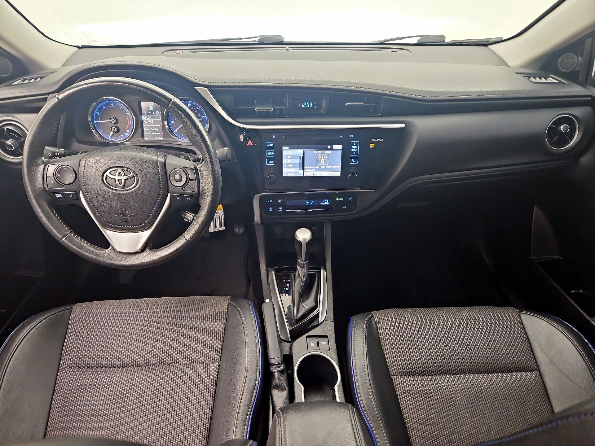 Thumbnail: 2017 Toyota Corolla - 9