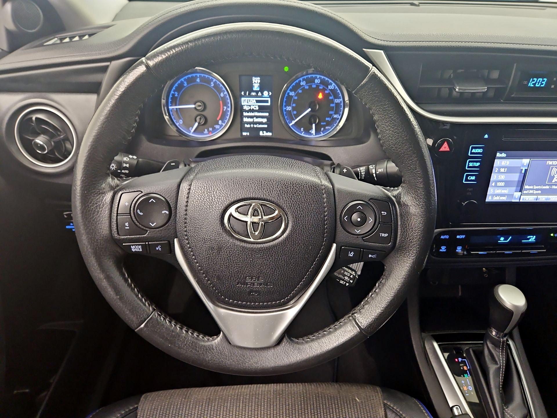 Thumbnail: 2017 Toyota Corolla - 10