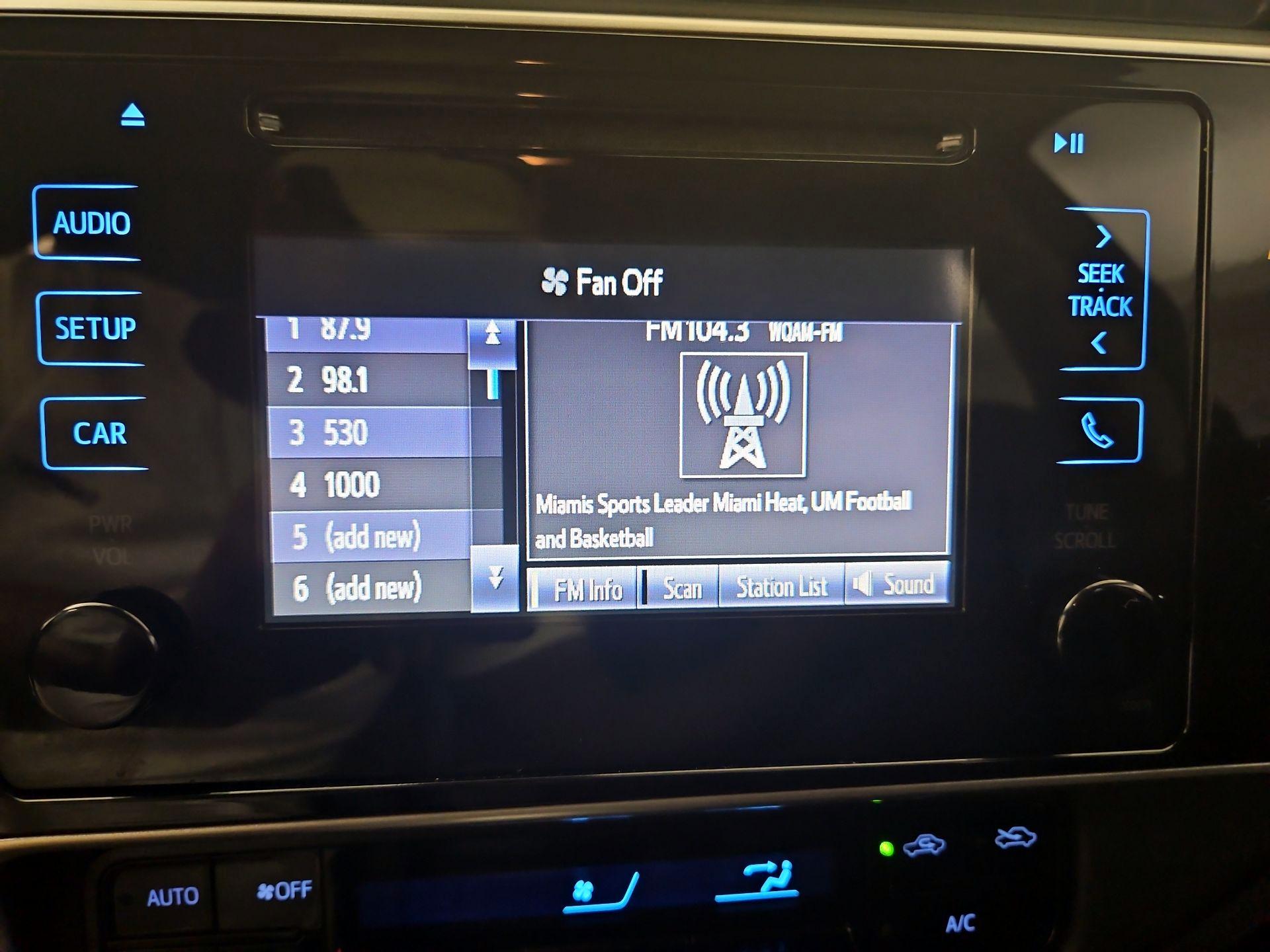 Thumbnail: 2017 Toyota Corolla - 15