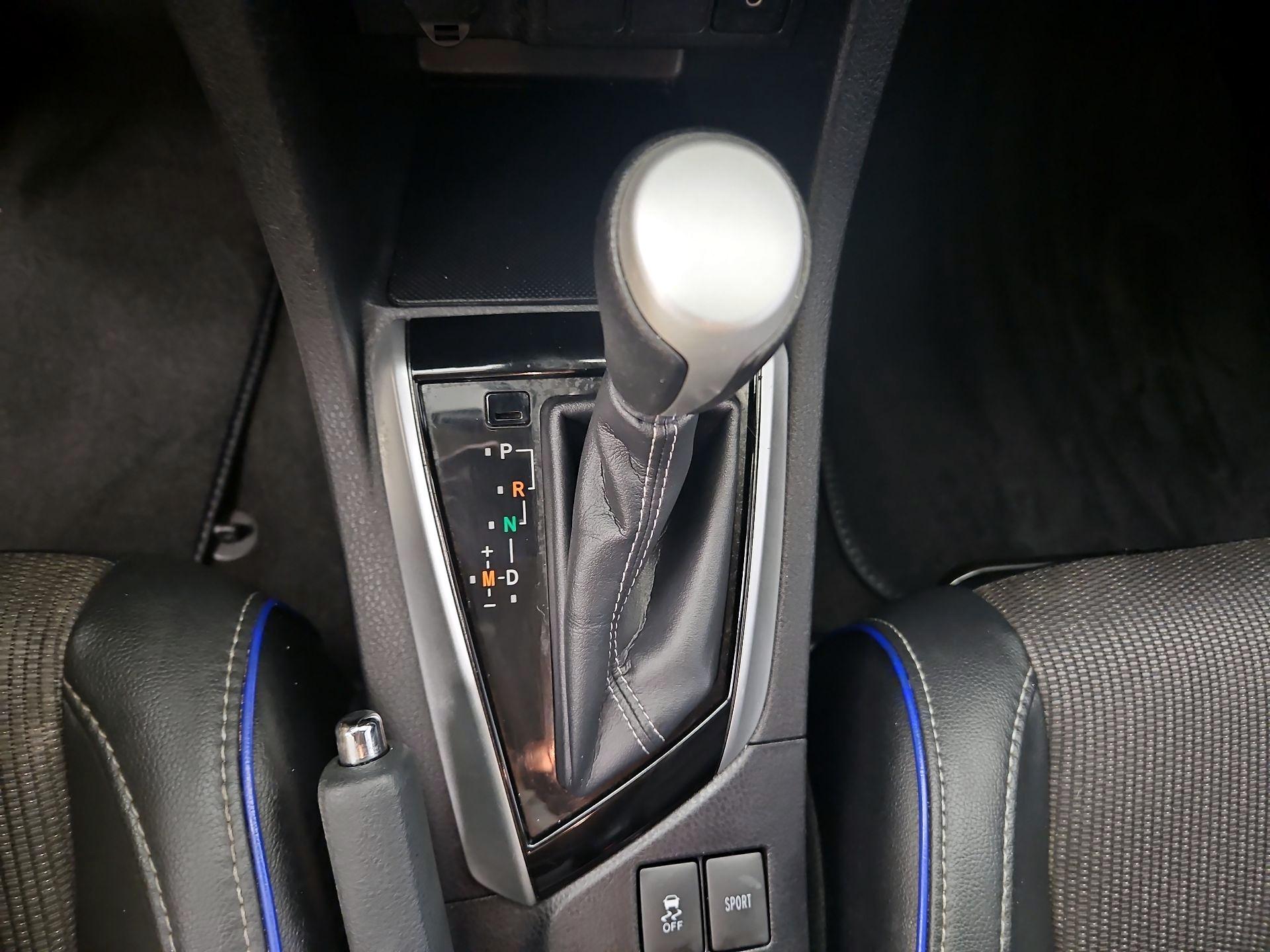 Thumbnail: 2017 Toyota Corolla - 17