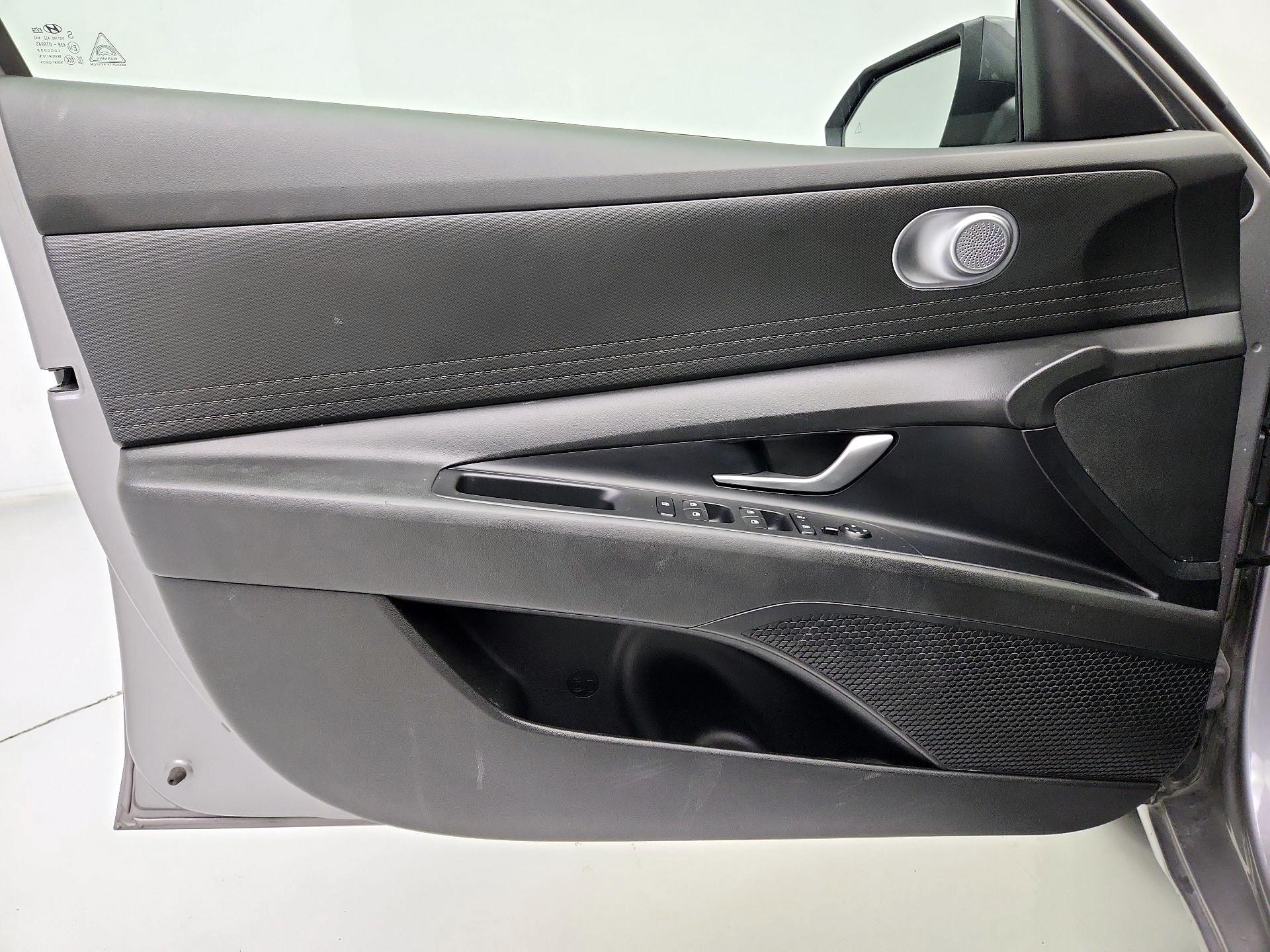 Thumbnail: 2024 Hyundai Elantra - 12