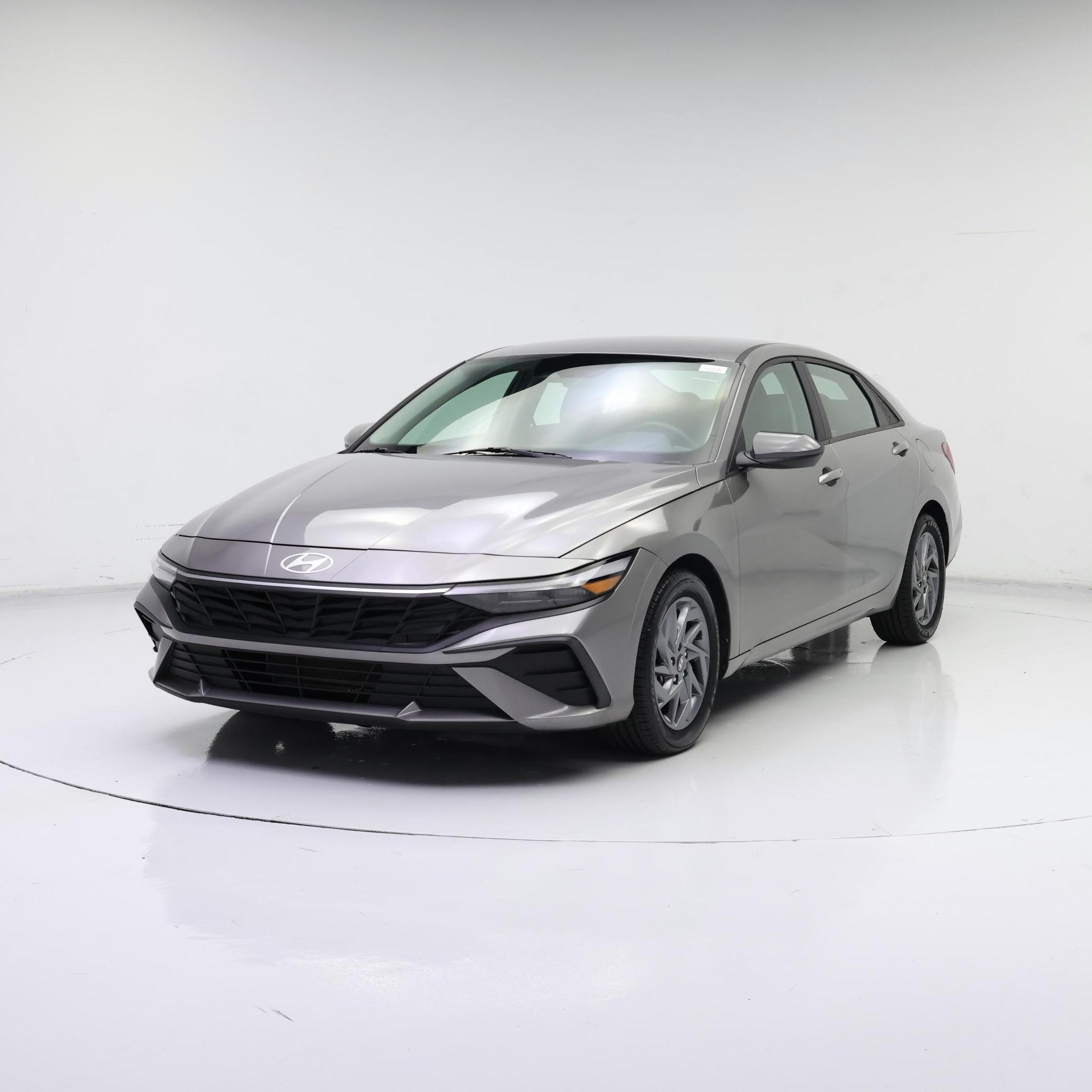 Thumbnail: 2024 Hyundai Elantra - 4