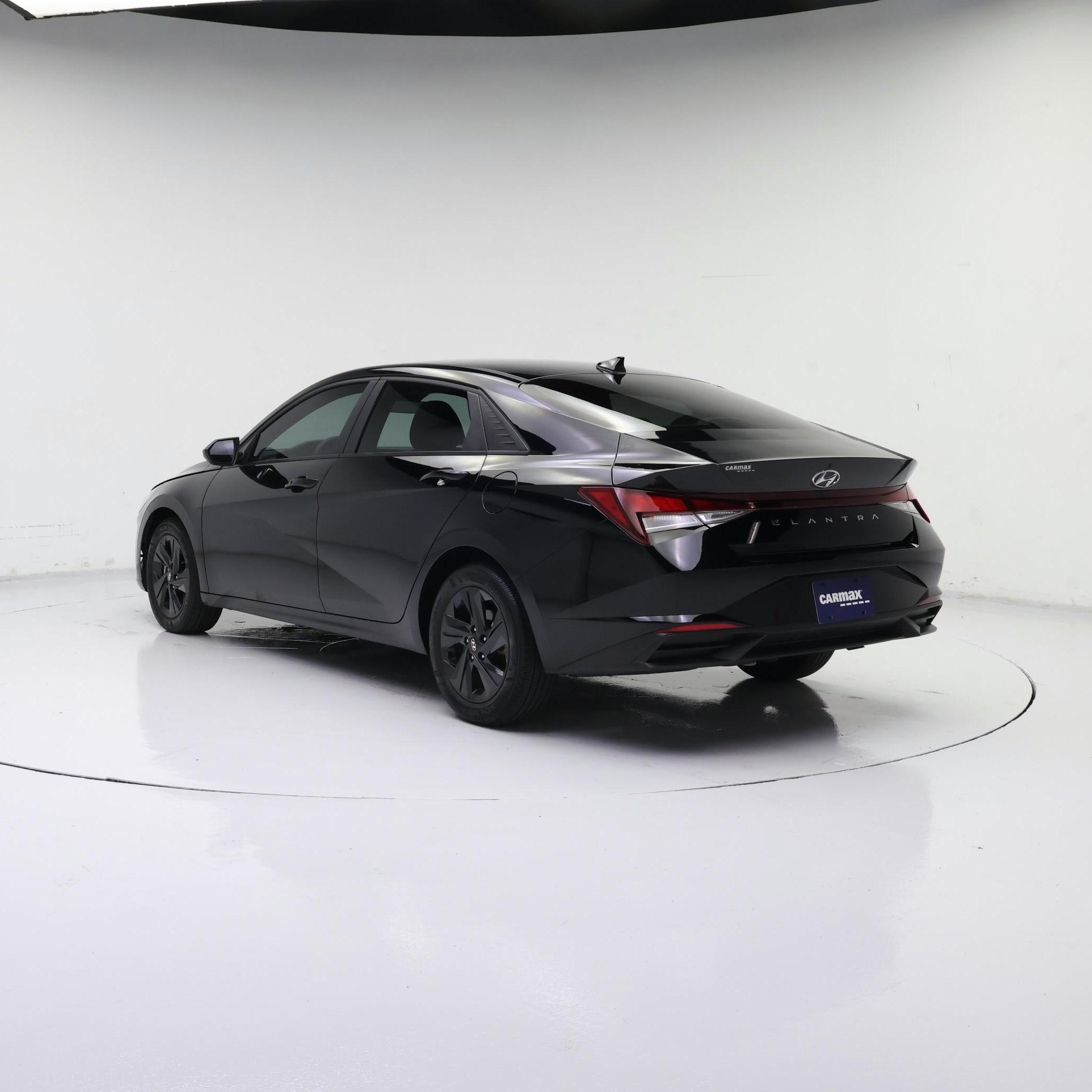 Thumbnail: 2023 Hyundai Elantra - 2