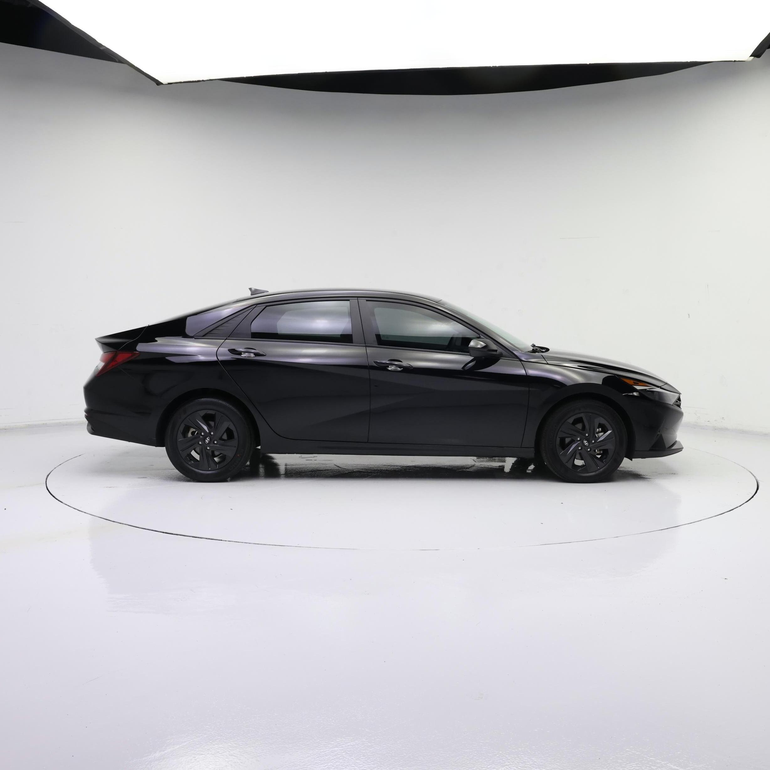 Thumbnail: 2023 Hyundai Elantra - 7
