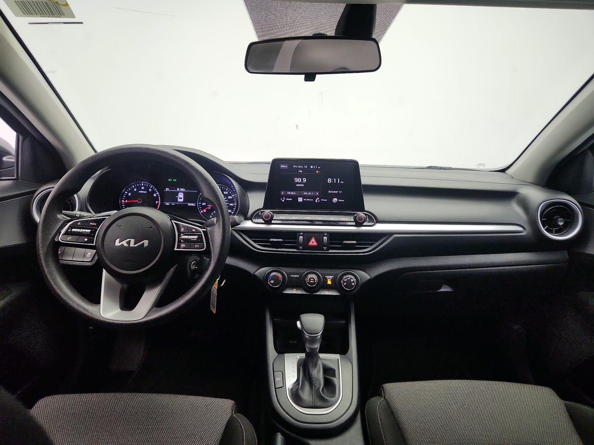 Thumbnail: 2024 Kia Forte - 9