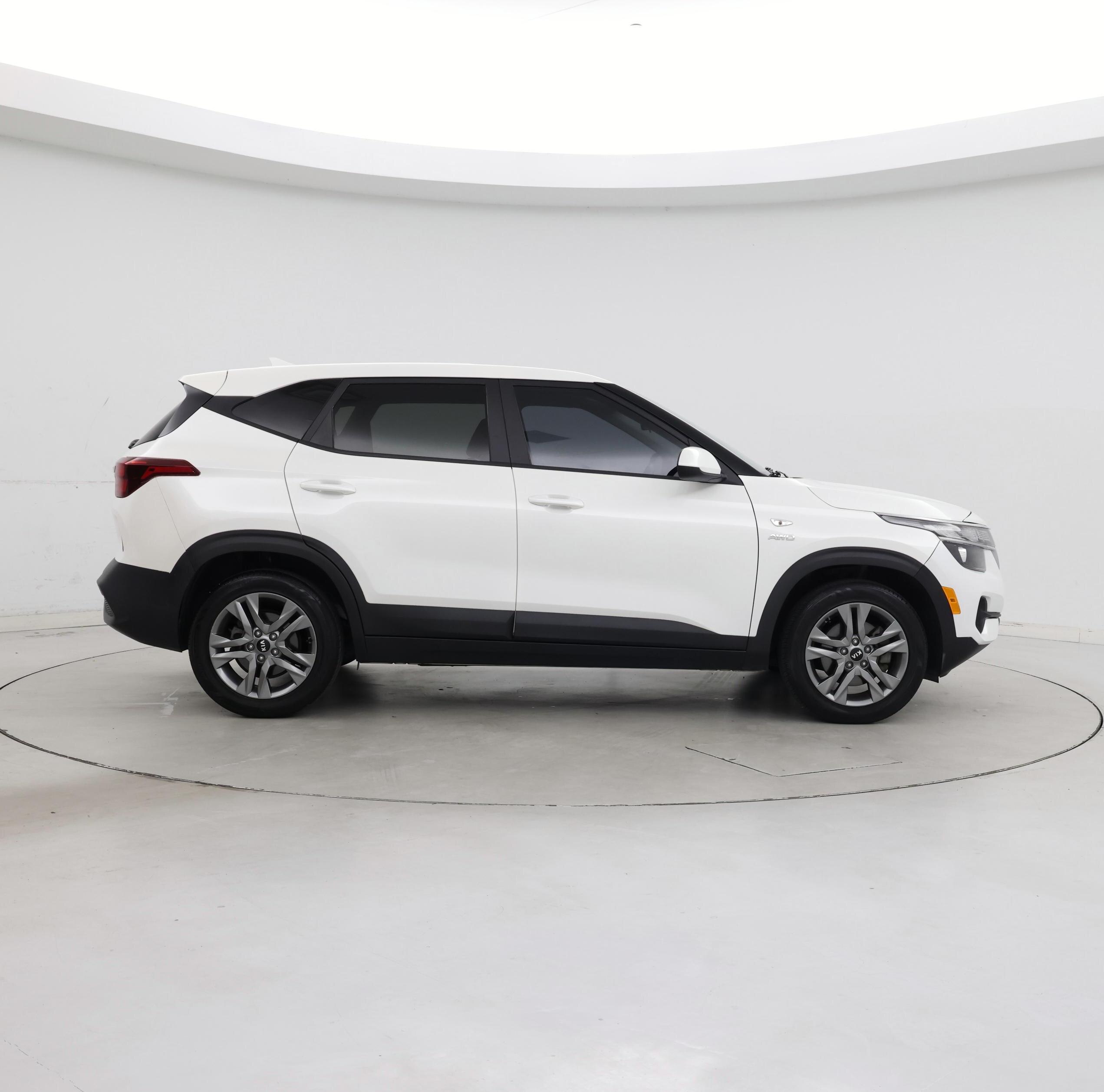 Thumbnail: 2021 Kia Seltos - 7
