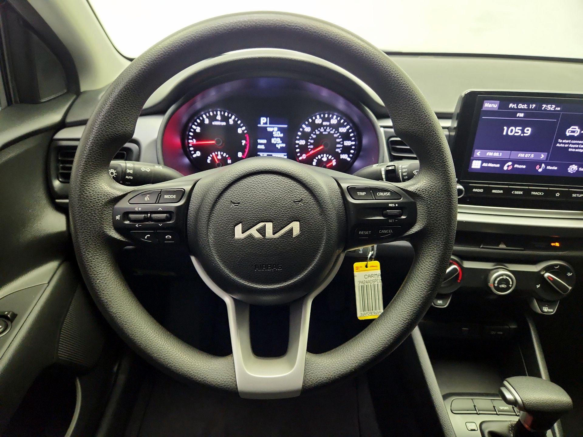 Thumbnail: 2023 Kia Rio - 10