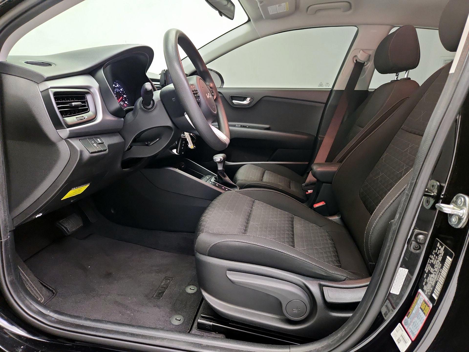 Thumbnail: 2023 Kia Rio - 11