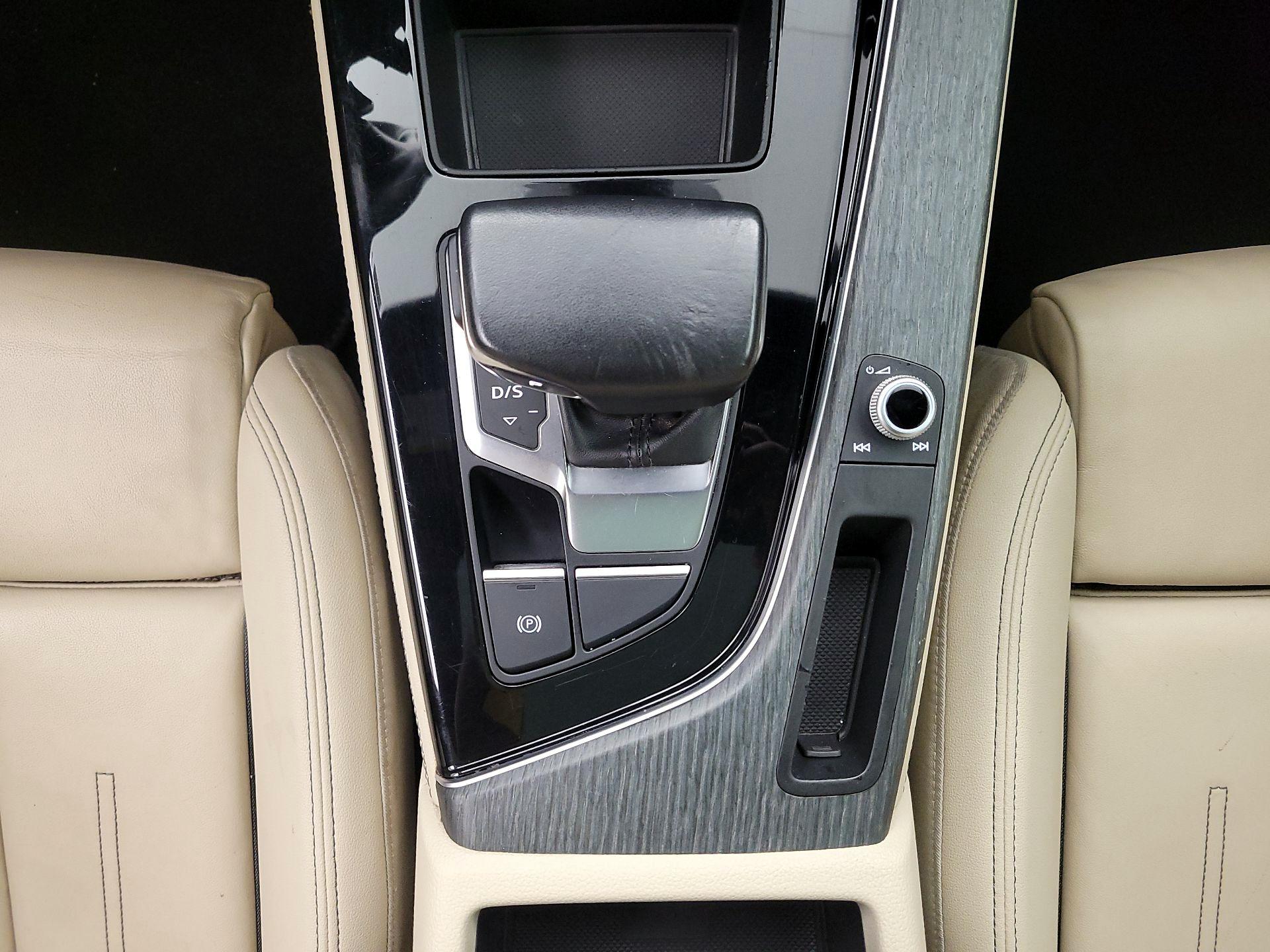 Thumbnail: 2022 Audi A4 - 17