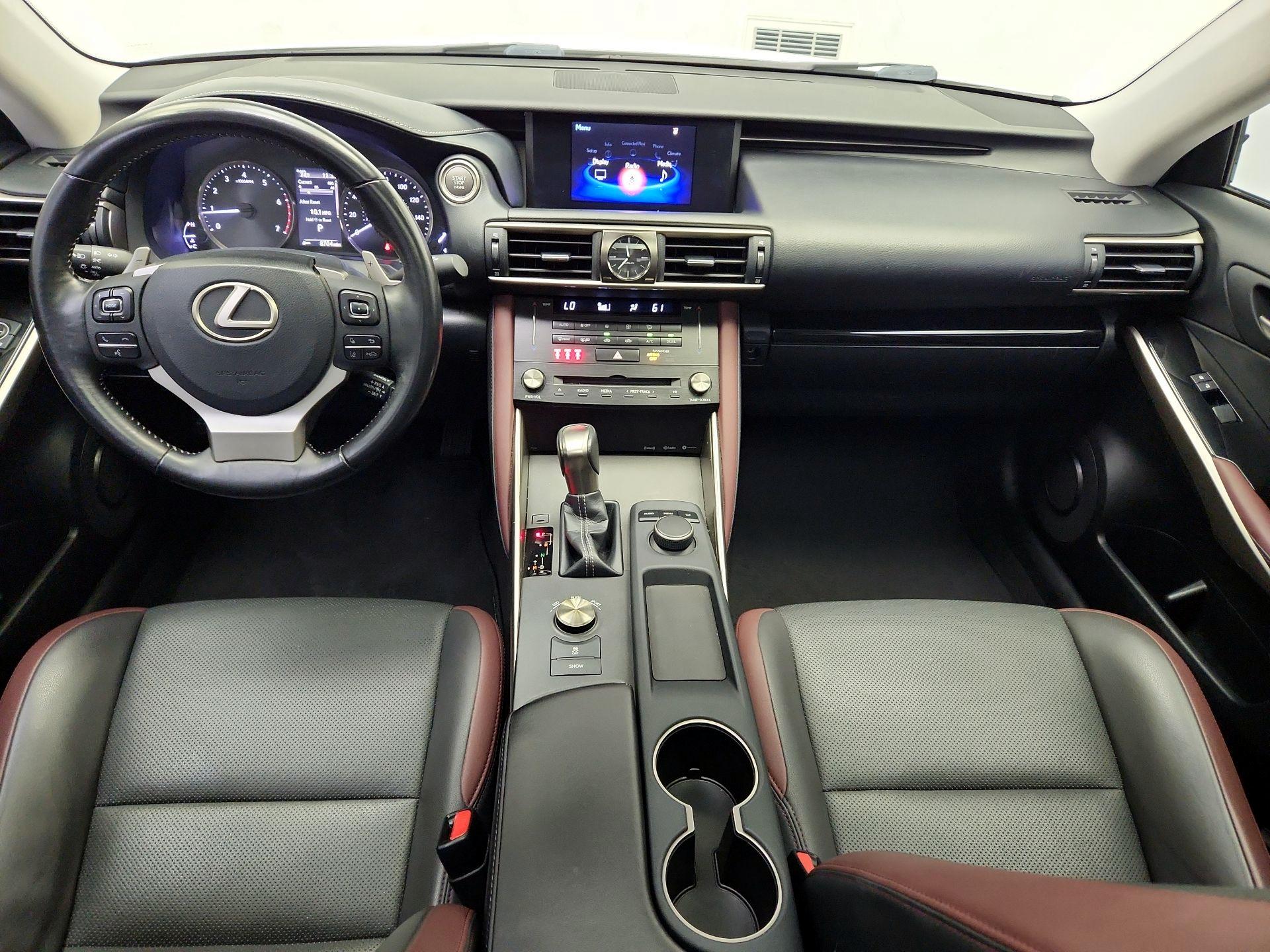 Thumbnail: 2018 Lexus IS - 9