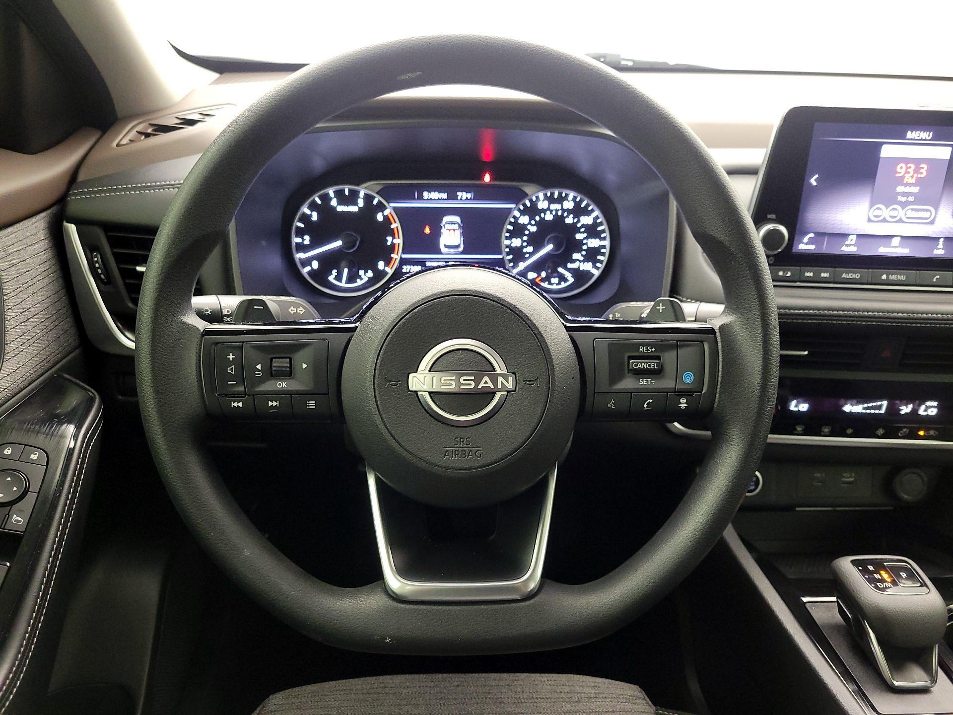 Thumbnail: 2023 Nissan Rogue - 10