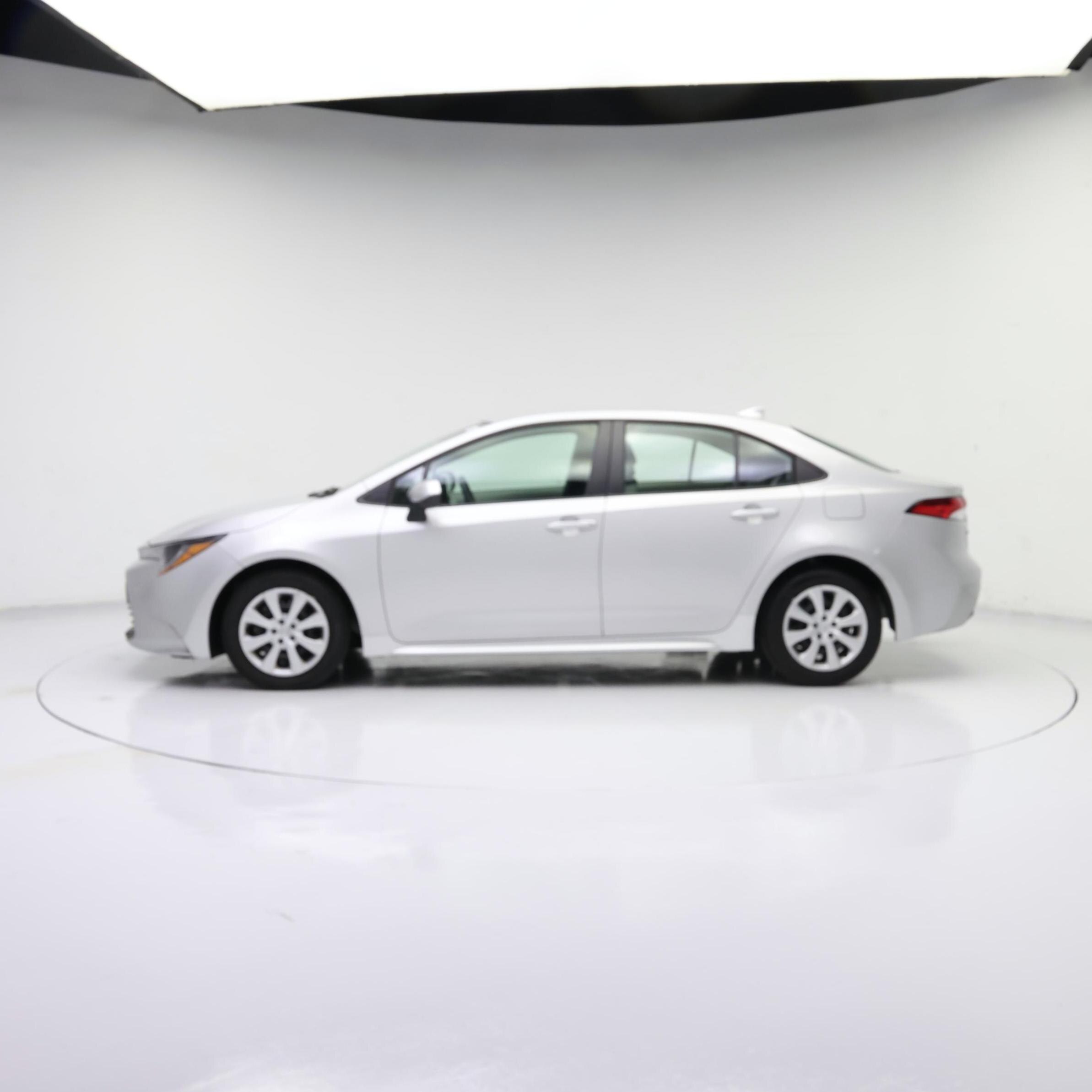 Thumbnail: 2024 Toyota Corolla - 3