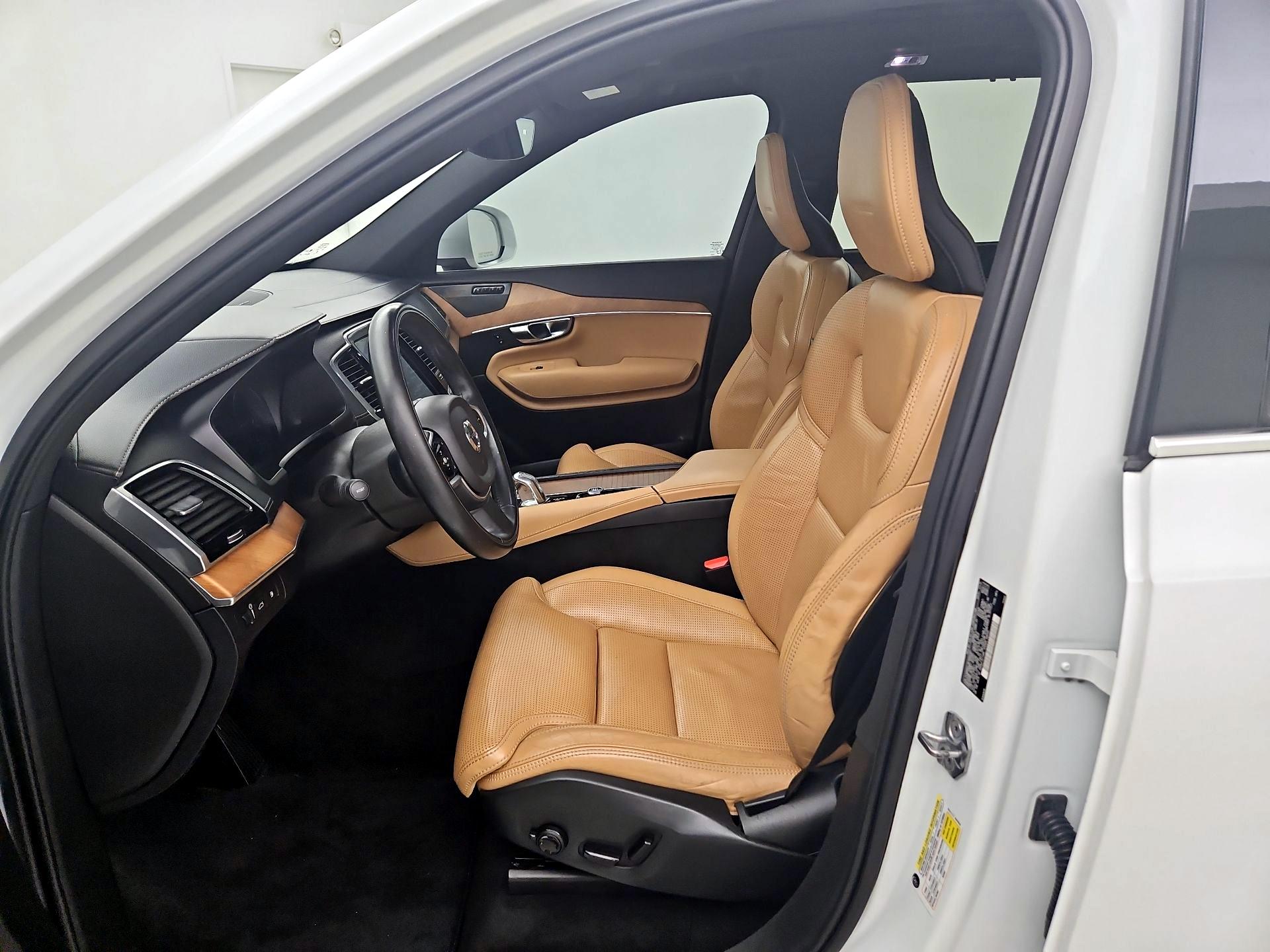 Thumbnail: 2019 Volvo XC90 - 11