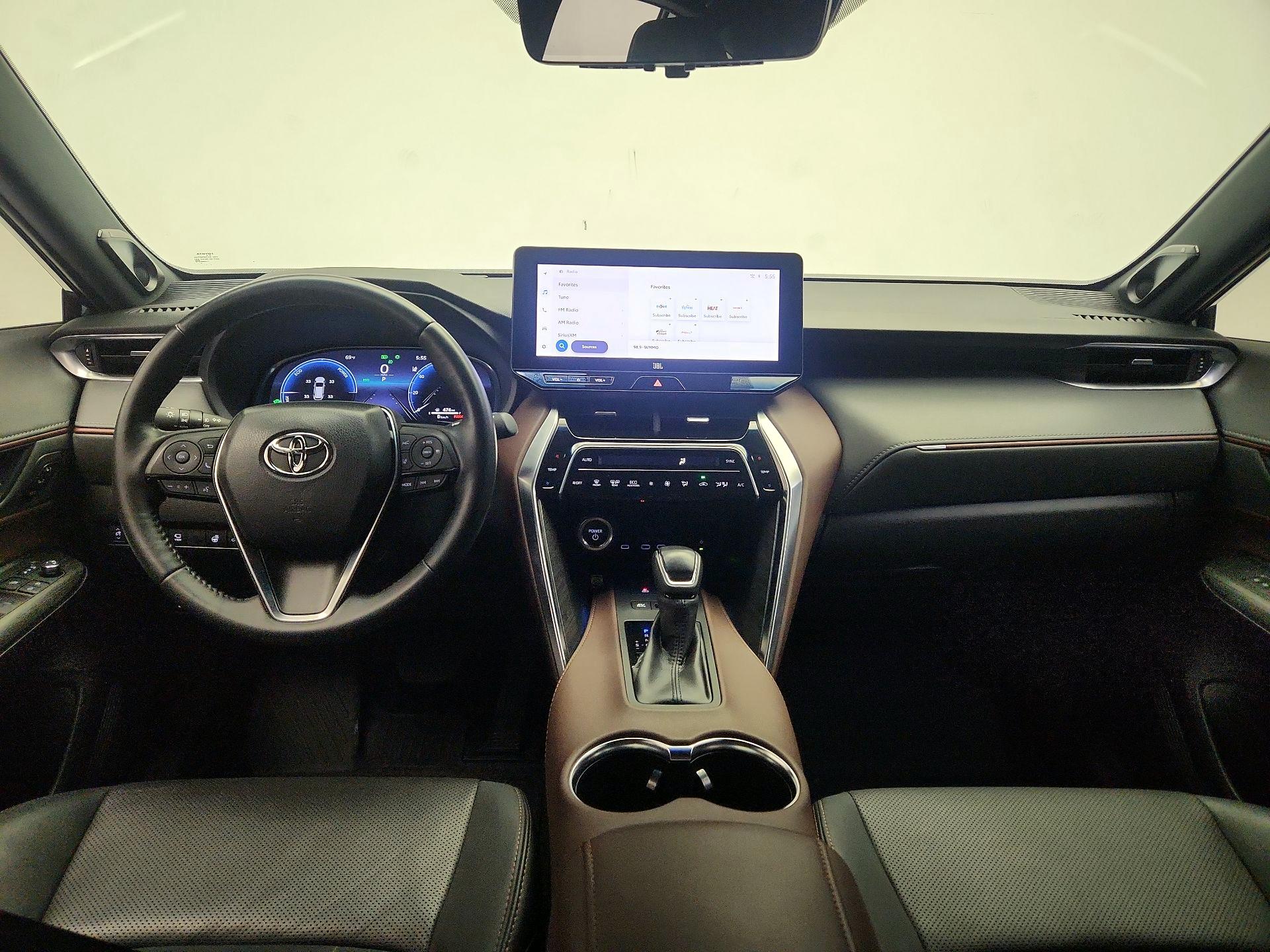 Thumbnail: 2024 Toyota Venza - 9