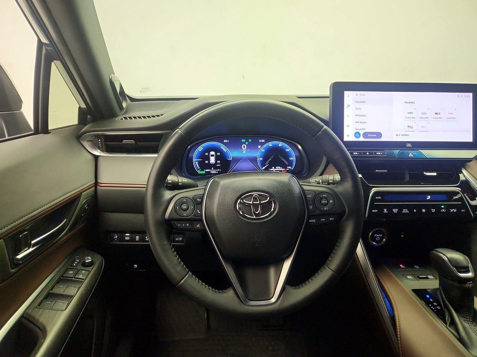 Thumbnail: 2024 Toyota Venza - 10