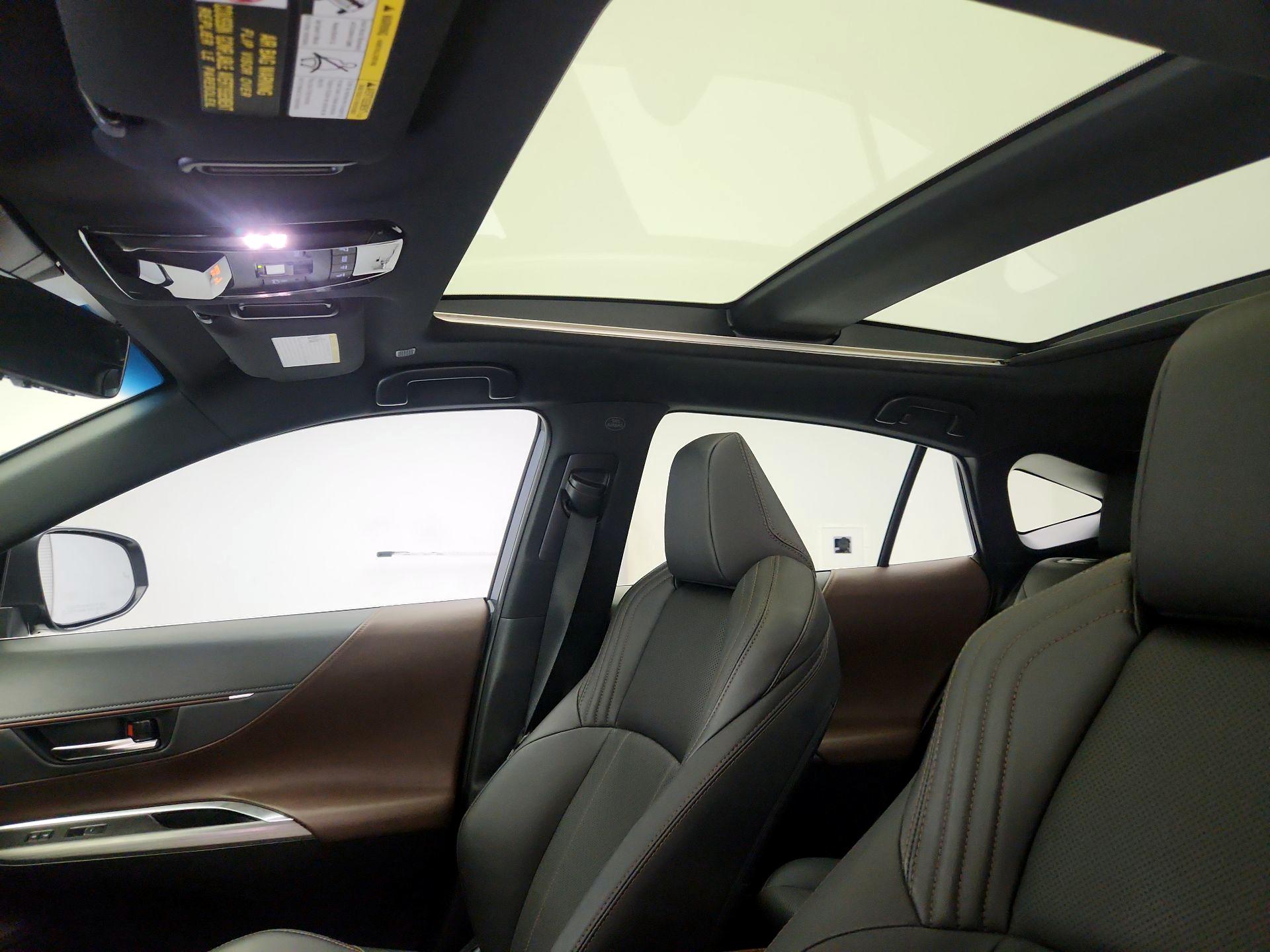 Thumbnail: 2024 Toyota Venza - 19