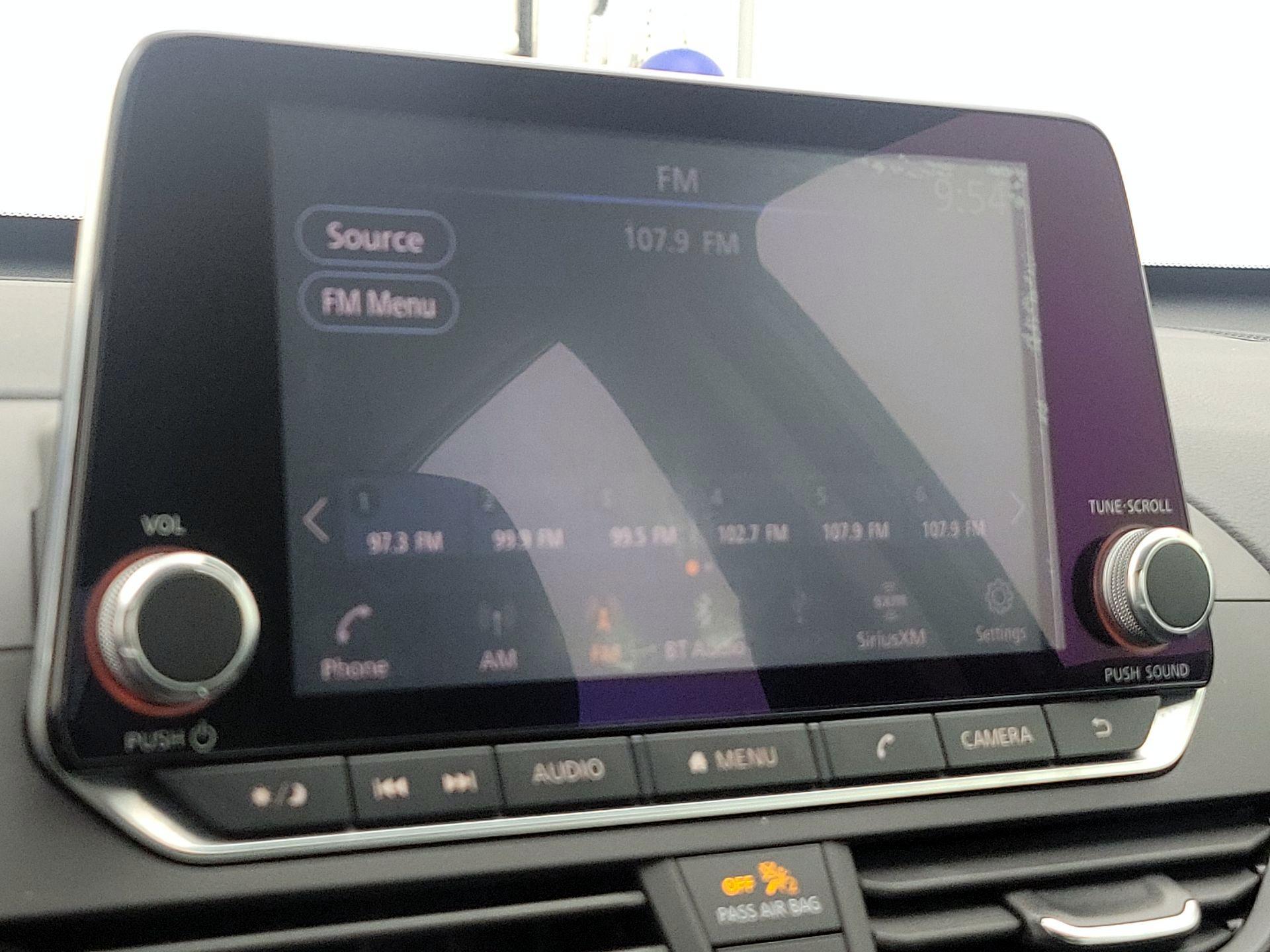 Thumbnail: 2020 Nissan Altima - 15