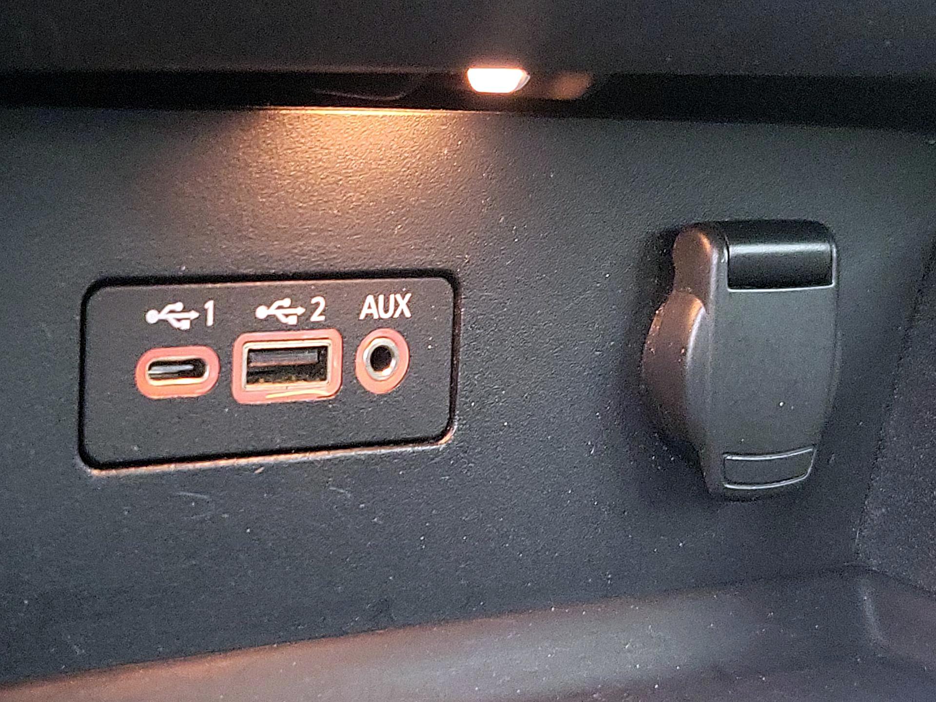 Thumbnail: 2020 Nissan Altima - 18