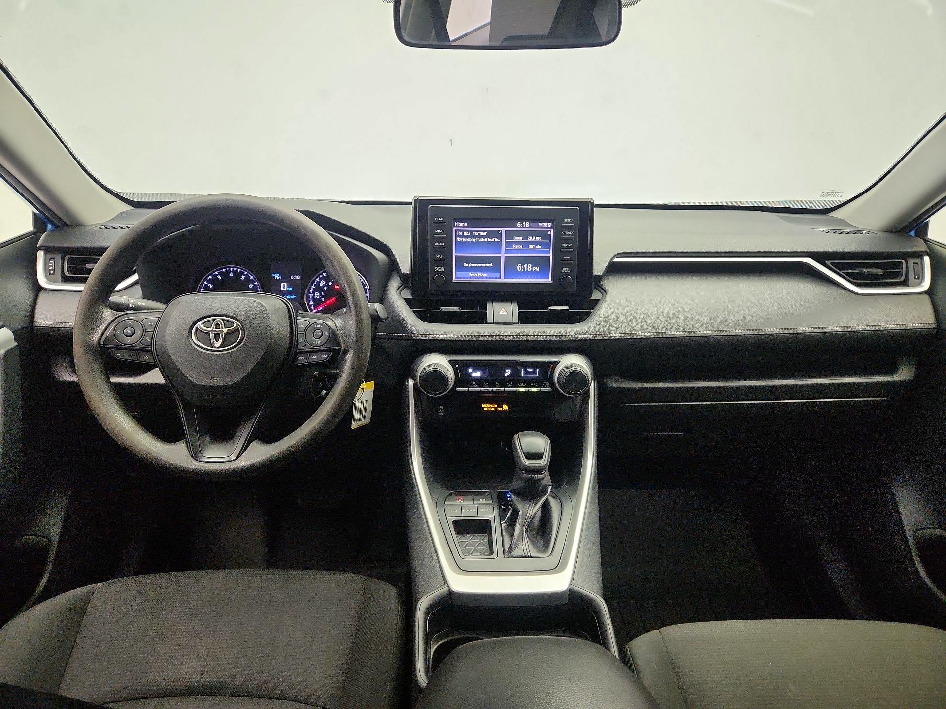 Thumbnail: 2019 Toyota RAV4 - 9