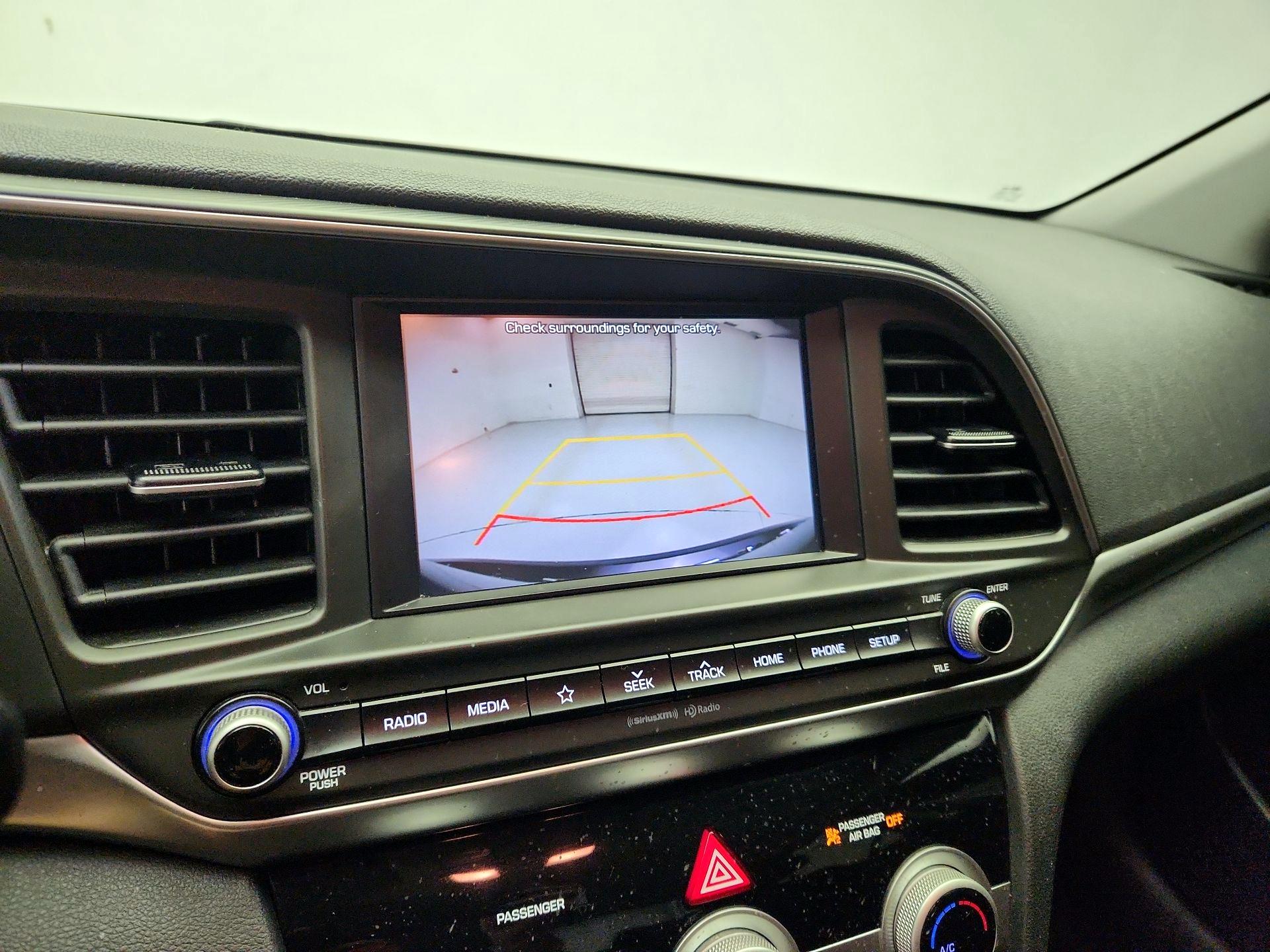 Thumbnail: 2019 Hyundai Elantra - 14