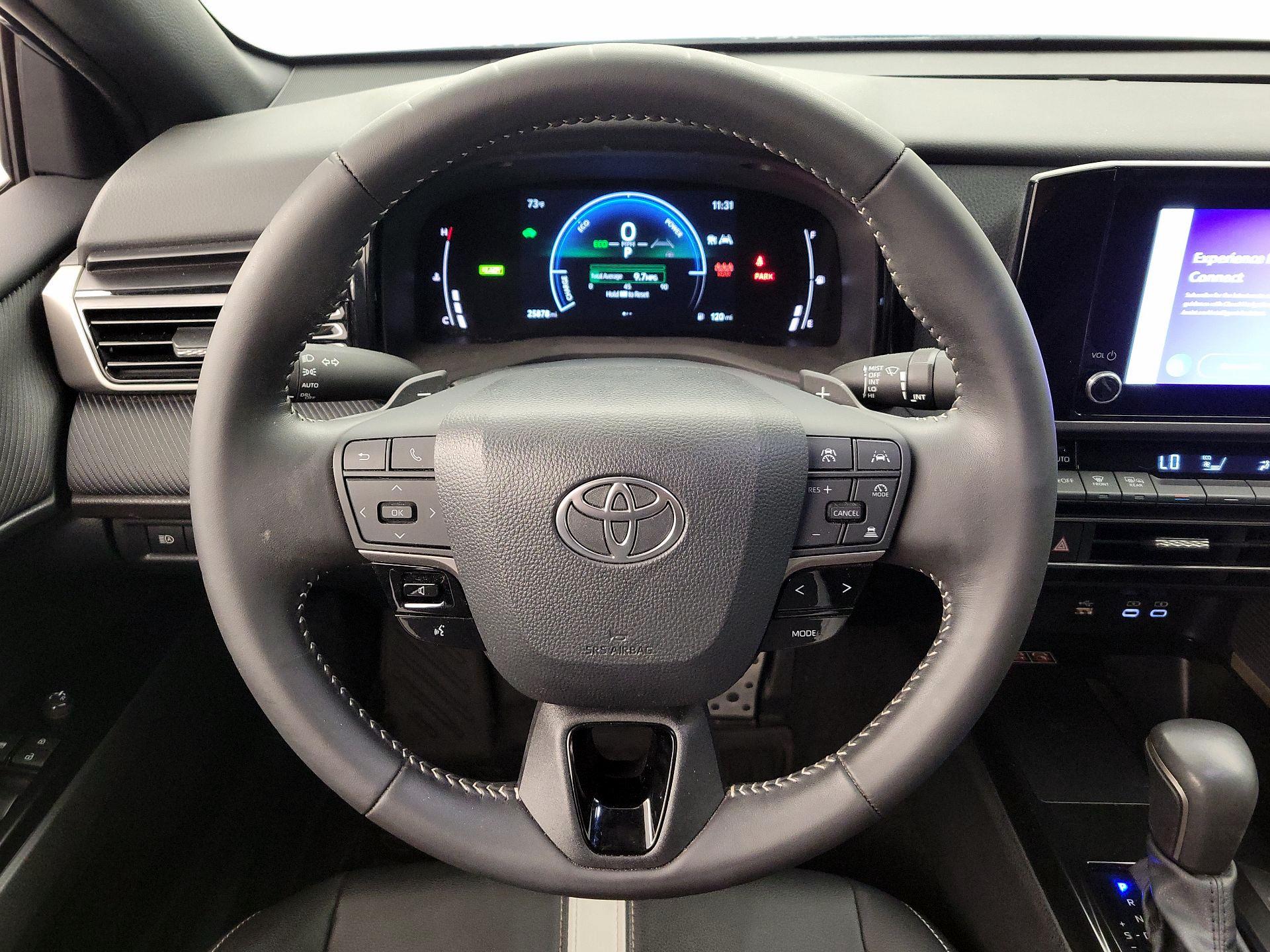 Thumbnail: 2025 Toyota Camry - 10