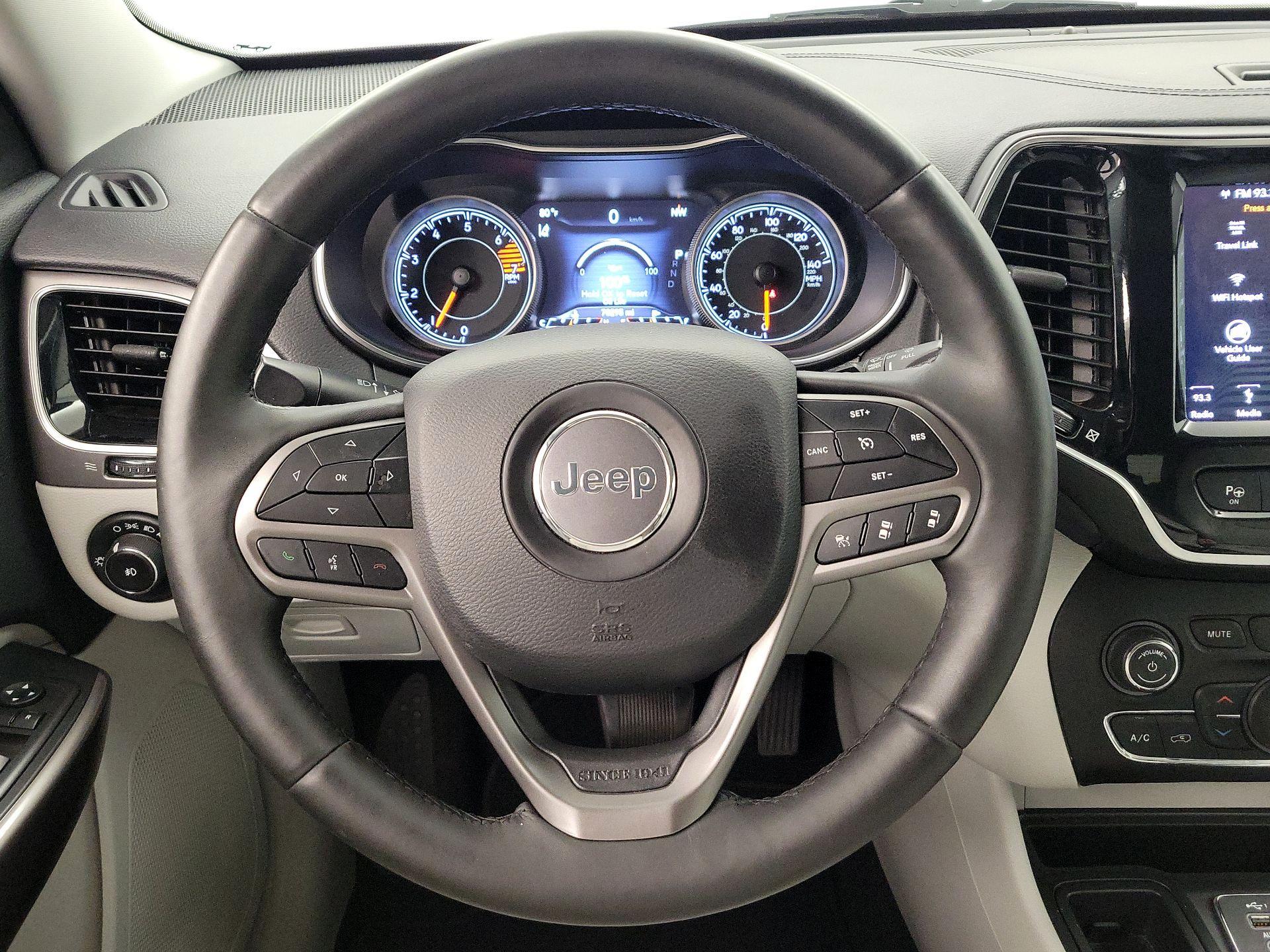 Thumbnail: 2019 Jeep Cherokee - 10